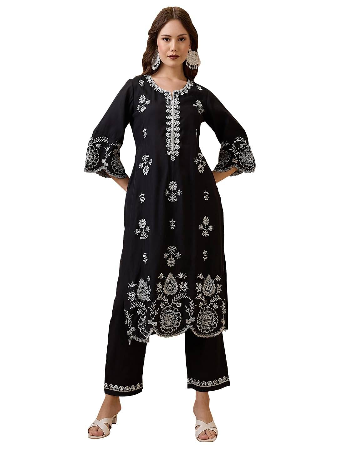    			Globus Women Silk Blend Solid Straight Kurti With Pants ( Black )