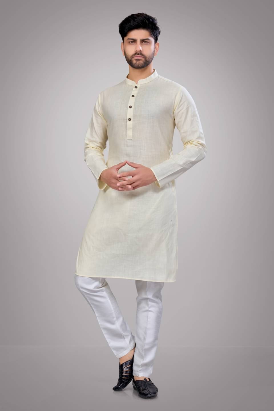     			JUGG JUGG JEEYO Cream Blended Men's Regular Kurta ( Pack of 1 )