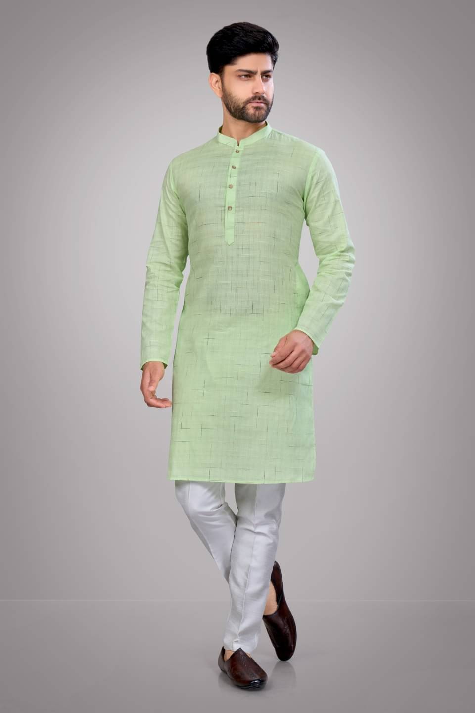     			JUGG JUGG JEEYO Green Blended Men's Regular Kurta ( Pack of 1 )