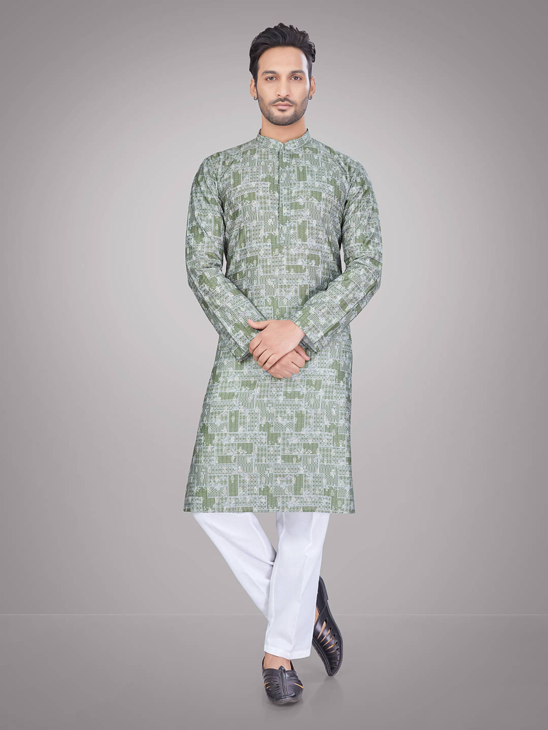     			JUGG JUGG JEEYO Green Blended Men's Regular Kurta ( Pack of 1 )
