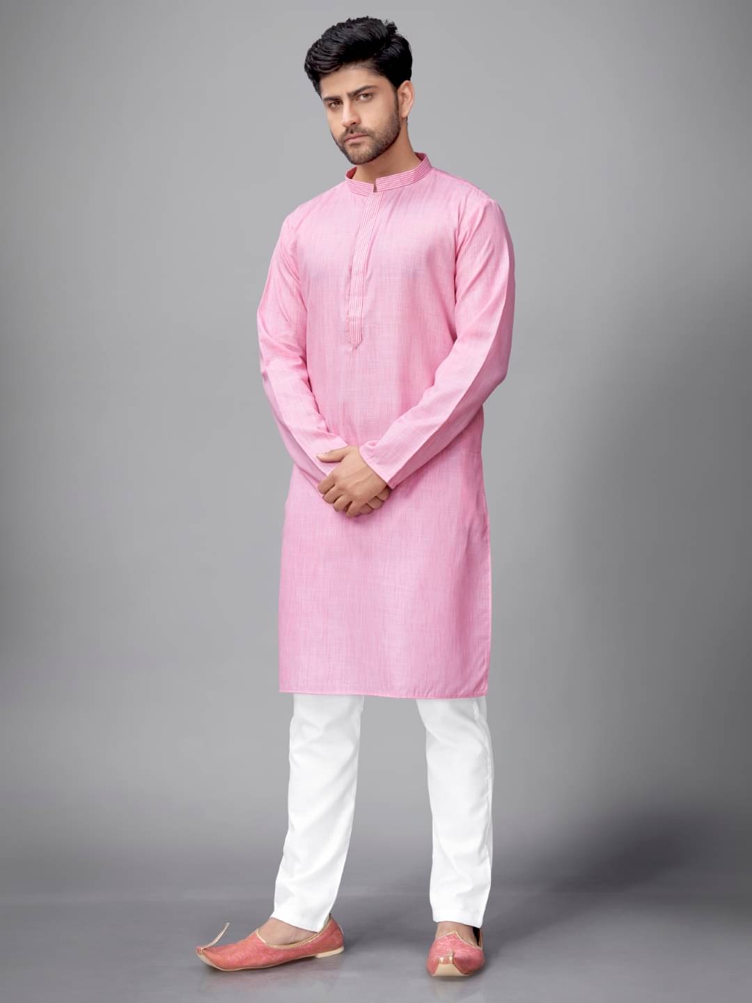     			JUGG JUGG JEEYO Pink Blended Men's Regular Kurta ( Pack of 1 )