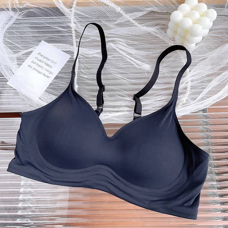     			Kesar Lingeries Pack of 1 Nylon Non Padded Bralette Bra For Women ( Black )