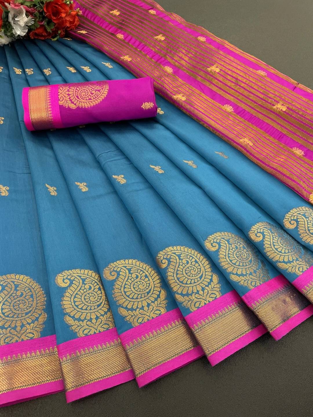     			Krisha Enterprise Cotton Blend Woven Regular Saree With Unstitched Blouse Piece ( Multicolor 12 )