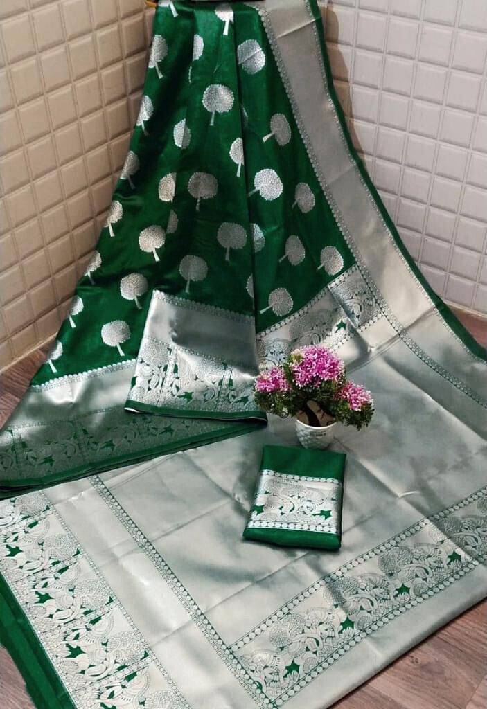     			Krisha Enterprise Silk Woven Regular Saree With Unstitched Blouse Piece ( Green )