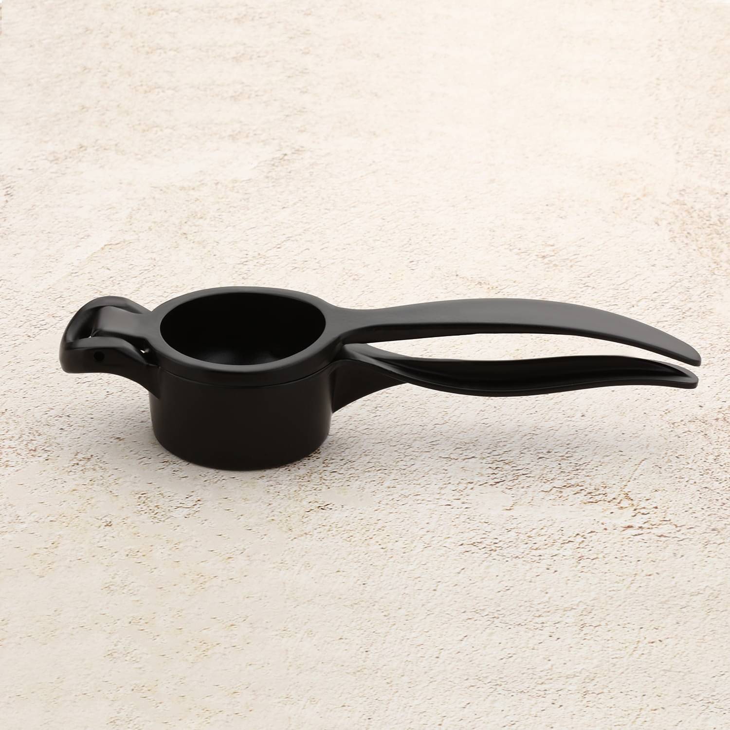     			SK Aluminium Black Squeezer ( Pack of 1 )