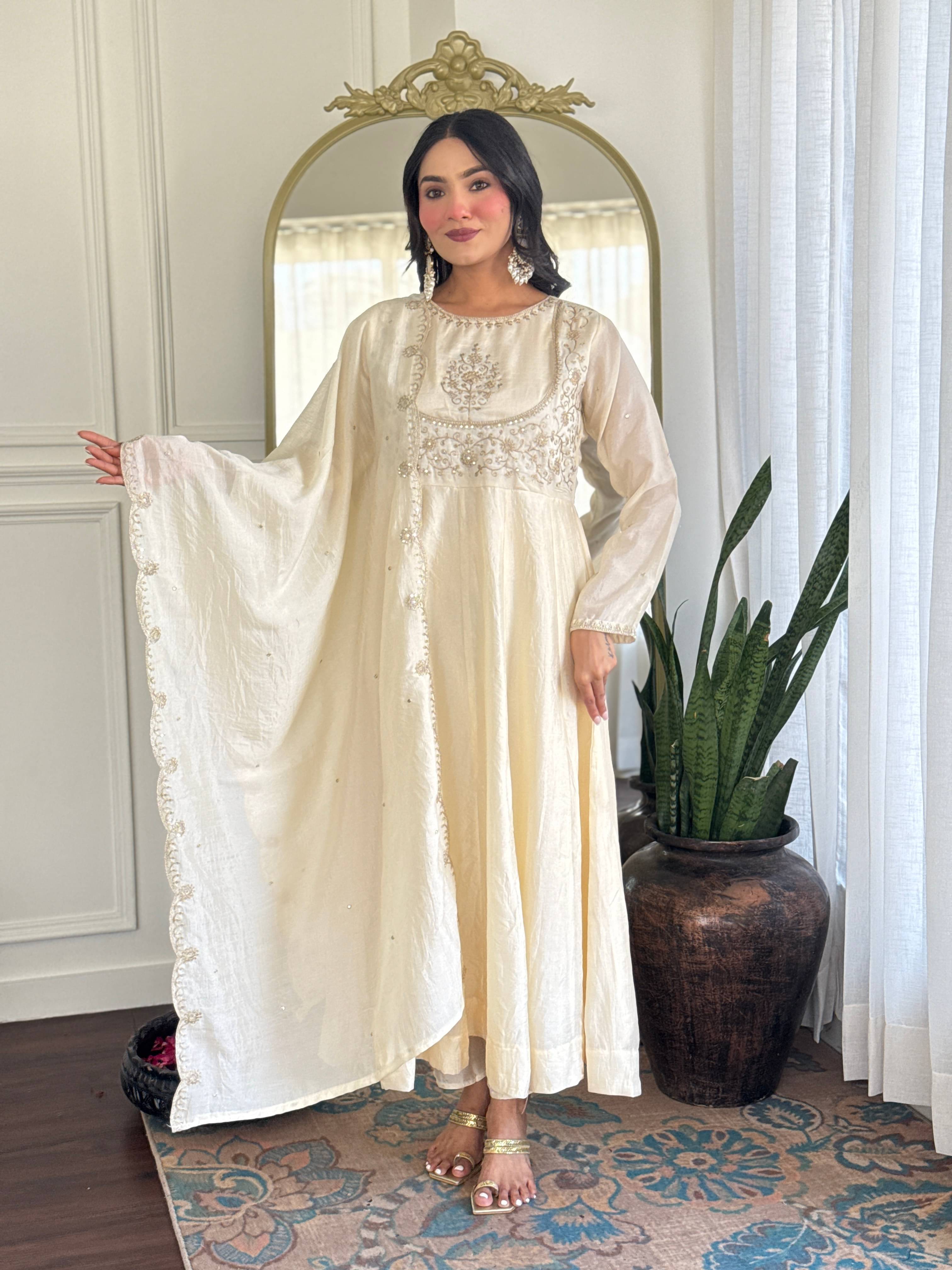 THE52 Women Silk Blend Embroidered Straight Kurti With Pants ( Cream )     			THE52 Women Silk Blend Embroidered Straight Kurti With Pants ( Cream )