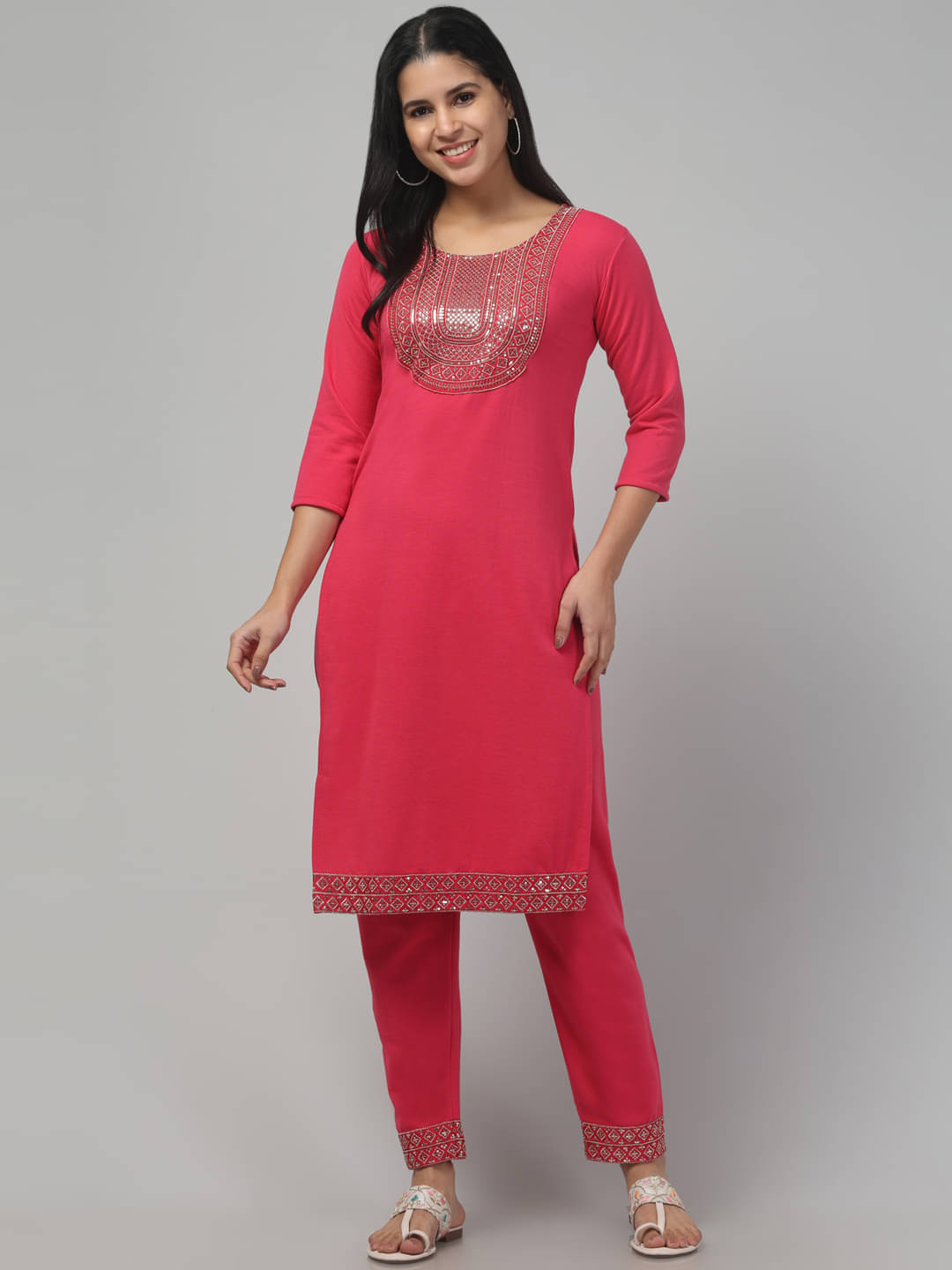     			Trend Level Women Woollen Embellished Straight Kurti ( Pink )