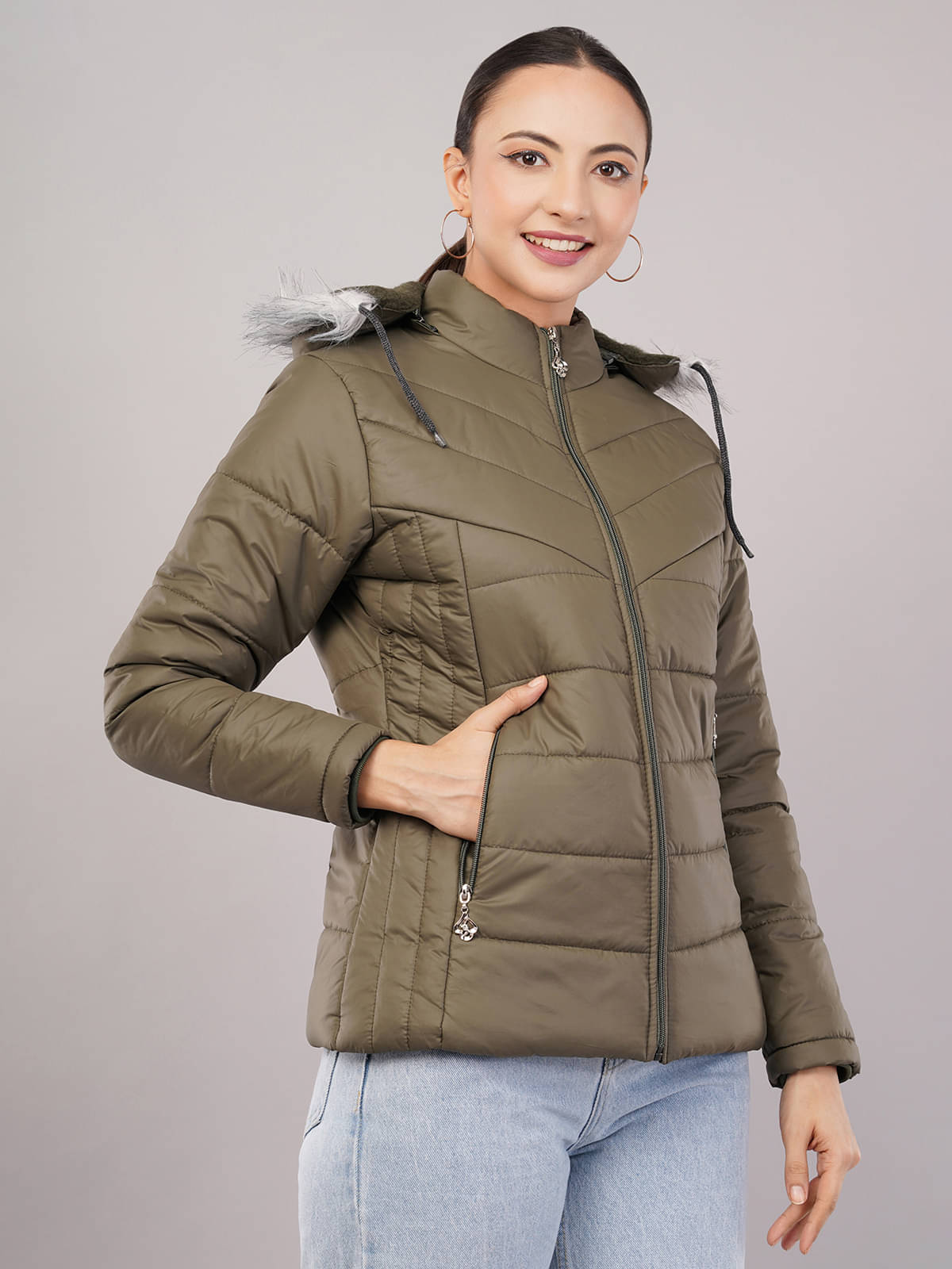 VILAZO Women Bomber Jacket ( Green ) VILAZO Women Bomber Jacket ( Green )