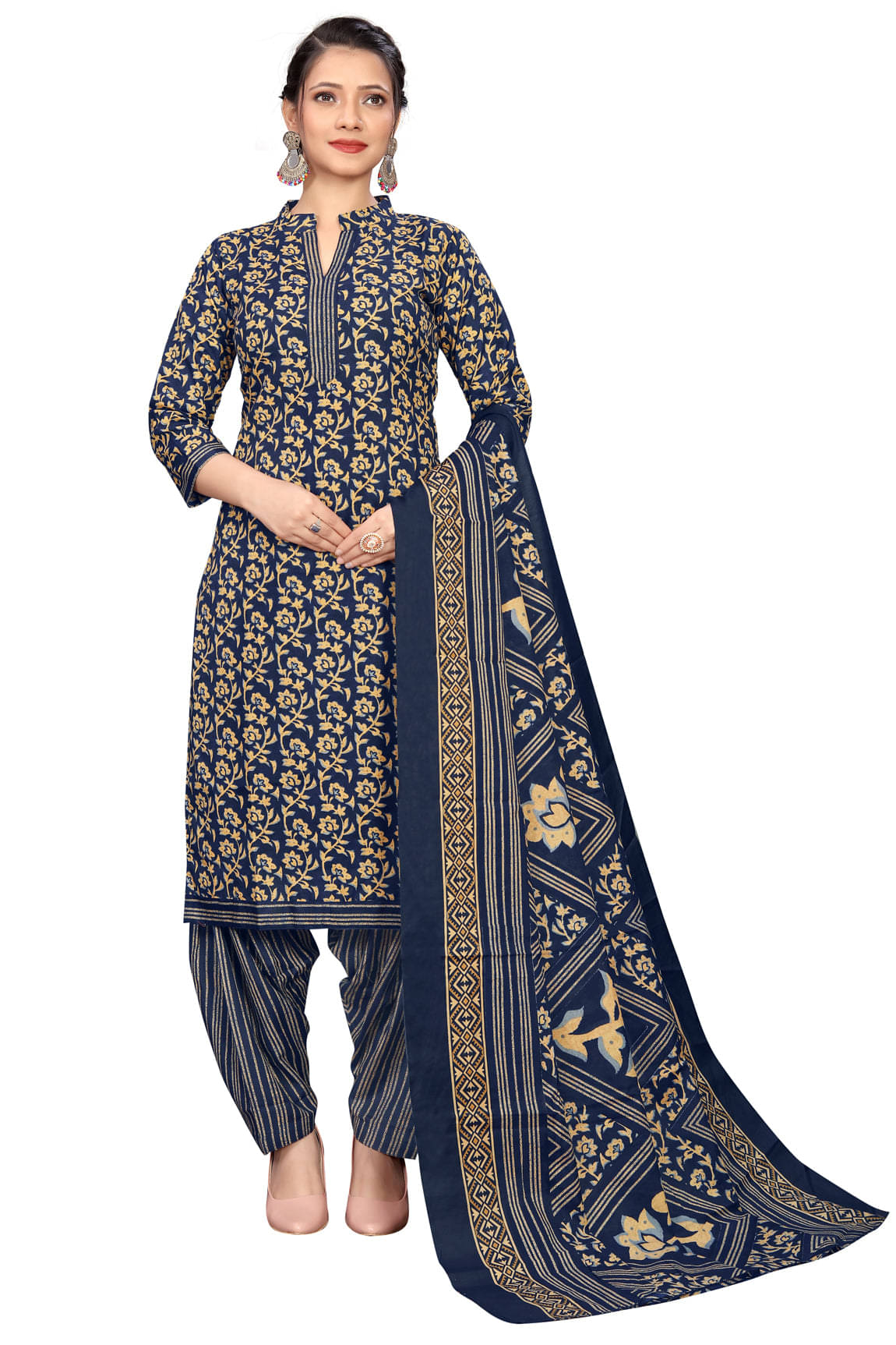 Aaradhya Fashion Women Cotton Blend Printed Straight Kurti With Patiala Salwar ( Navy Blue ) Aaradhya Fashion Women Cotton Blend Printed Straight Kurti With Patiala Salwar ( Navy Blue )
