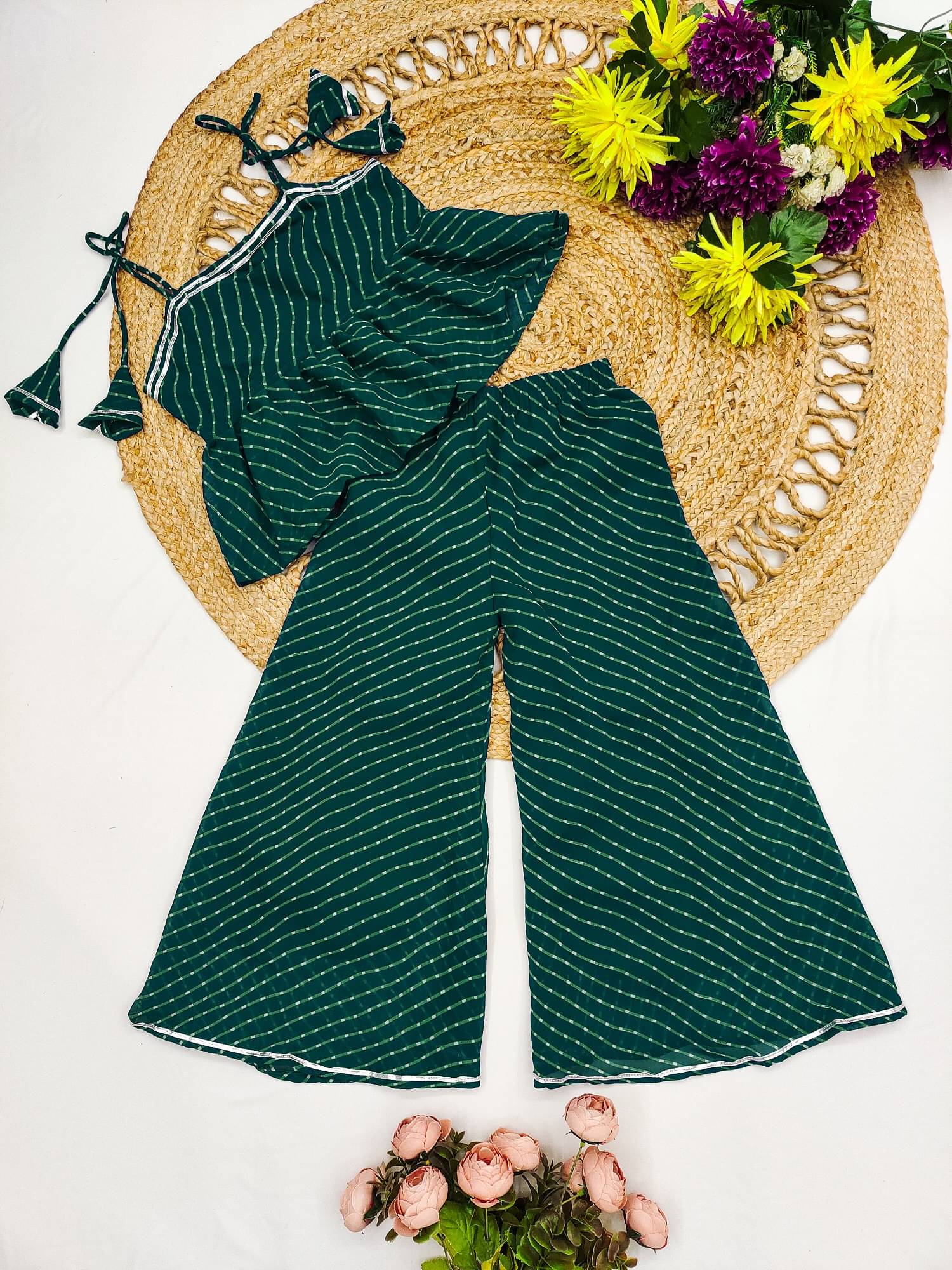     			Aarya Designer Girls Georgette Kurti with Sharara ( Pack of 1 , Green )