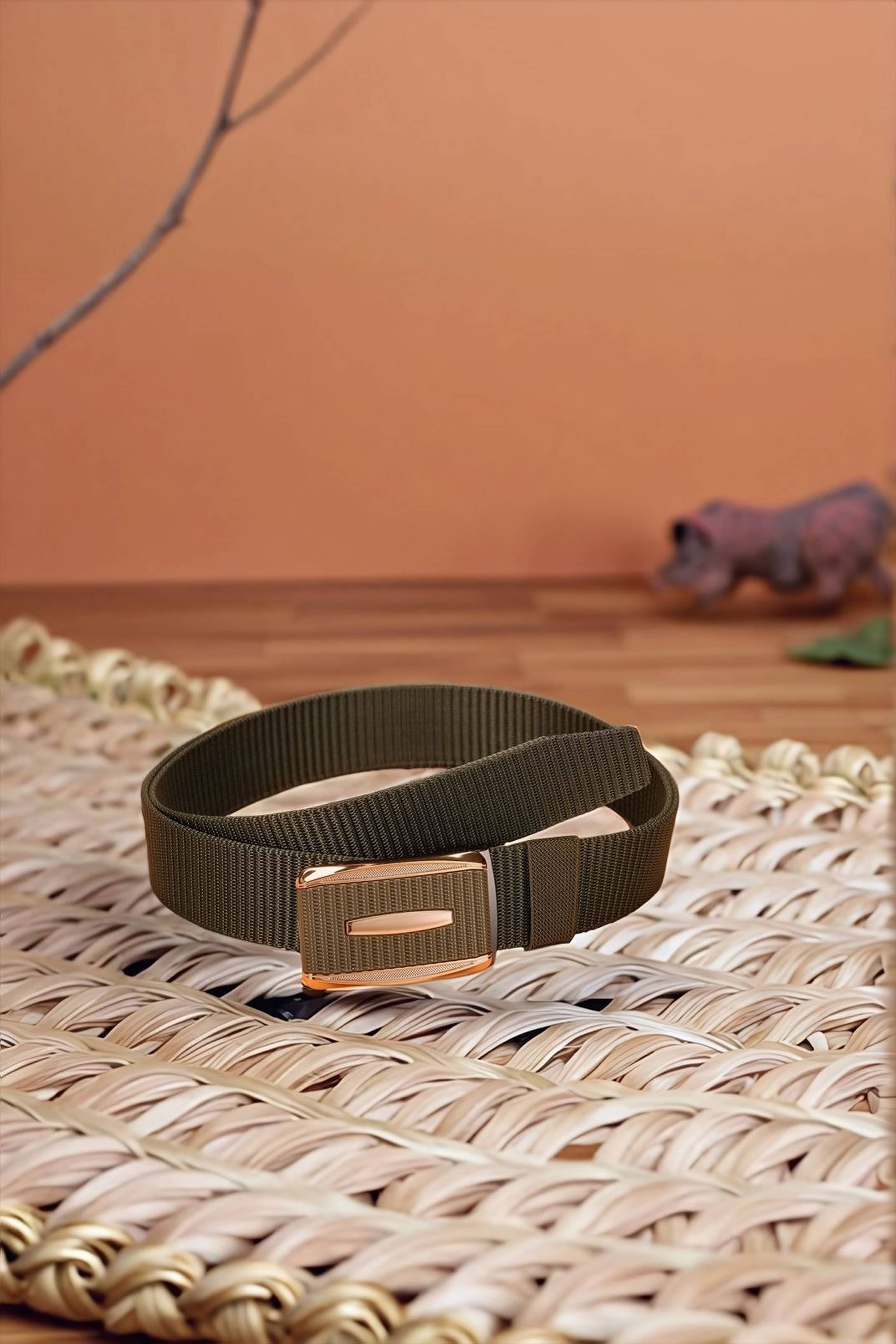     			Adorazone - Green Polyester Men's Casual Belt ( Pack of 1 )