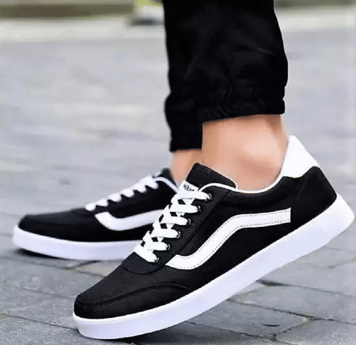    			COOPERWINGS Black Men's Sports Running Shoes