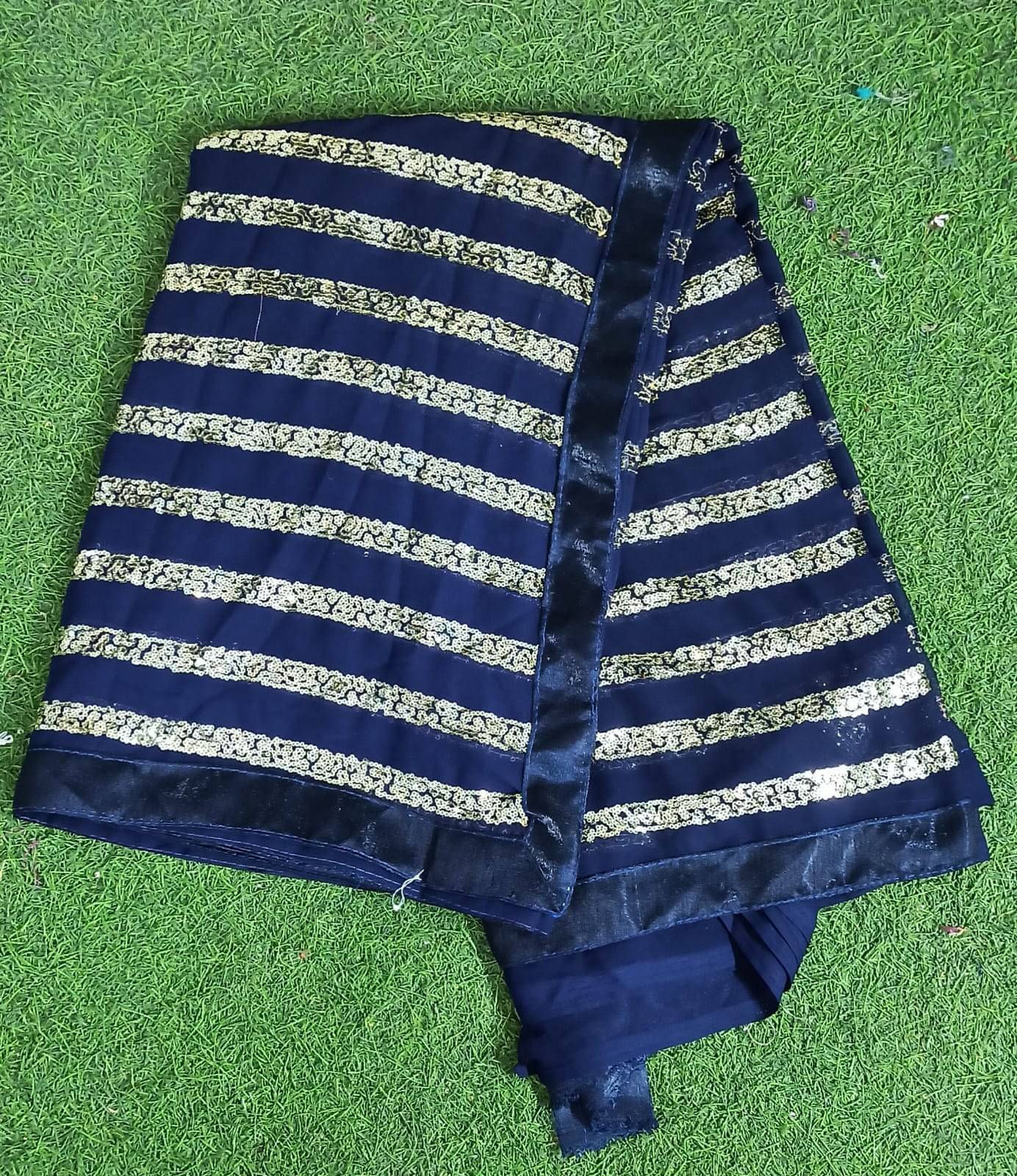 JULEE Georgette Embroidered Regular Saree With Unstitched Blouse Piece ( Navy Blue ) JULEE Georgette Embroidered Regular Saree With Unstitched Blouse Piece ( Navy Blue )