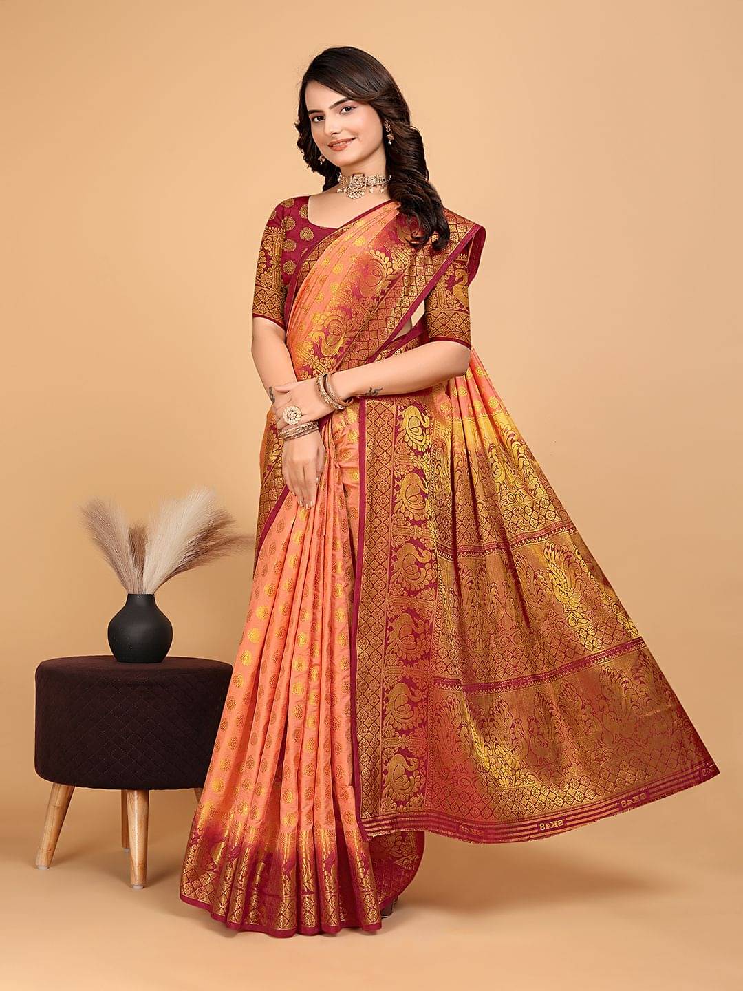     			Krisha Enterprise Cotton Blend Woven Regular Saree With Unstitched Blouse Piece ( Multicolor )