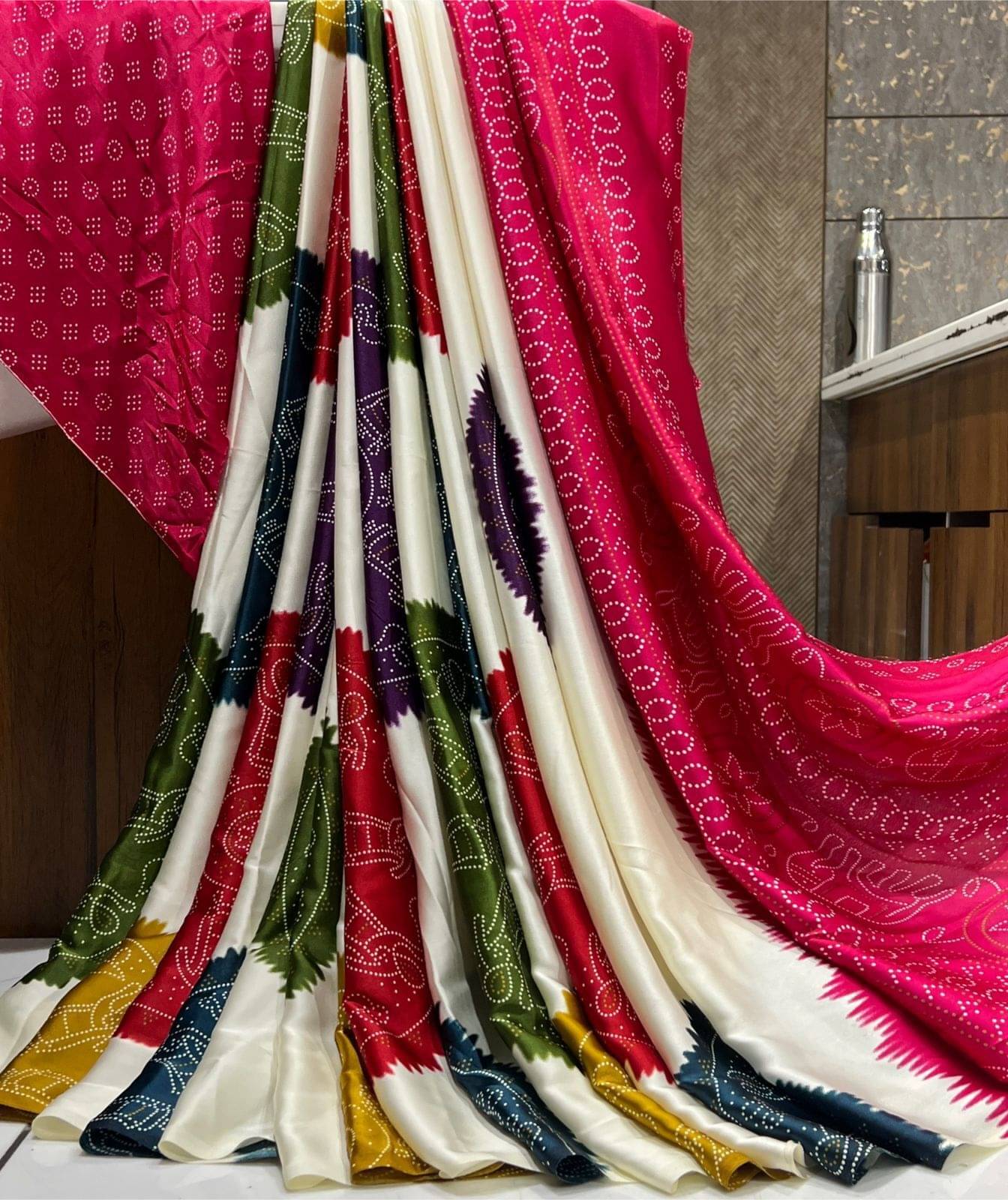 Krisha Enterprise Satin Colorblock Regular Saree With Unstitched Blouse Piece ( Pink ) Krisha Enterprise Satin Colorblock Regular Saree With Unstitched Blouse Piece ( Pink )
