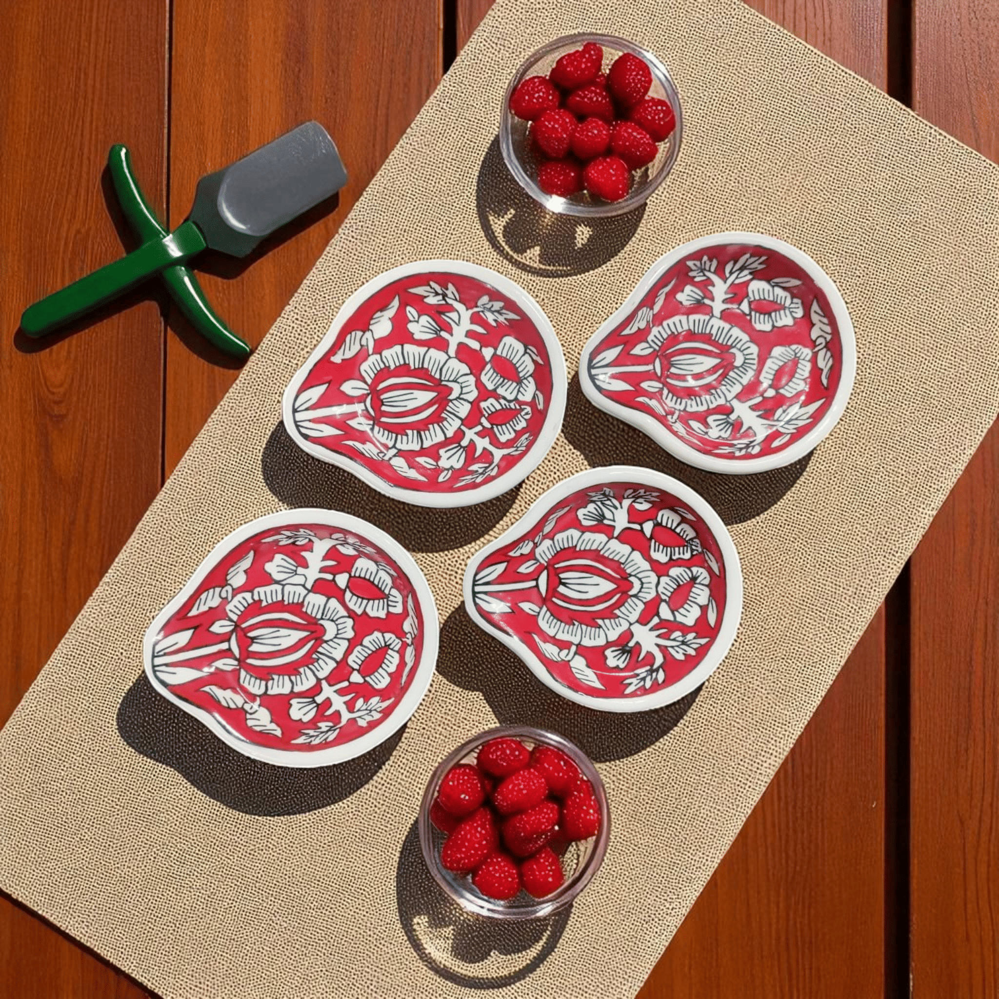     			Malaikah Mughal Spn Rst Ceramic Printed Cutlery Holder Red ( Pack of 4 )