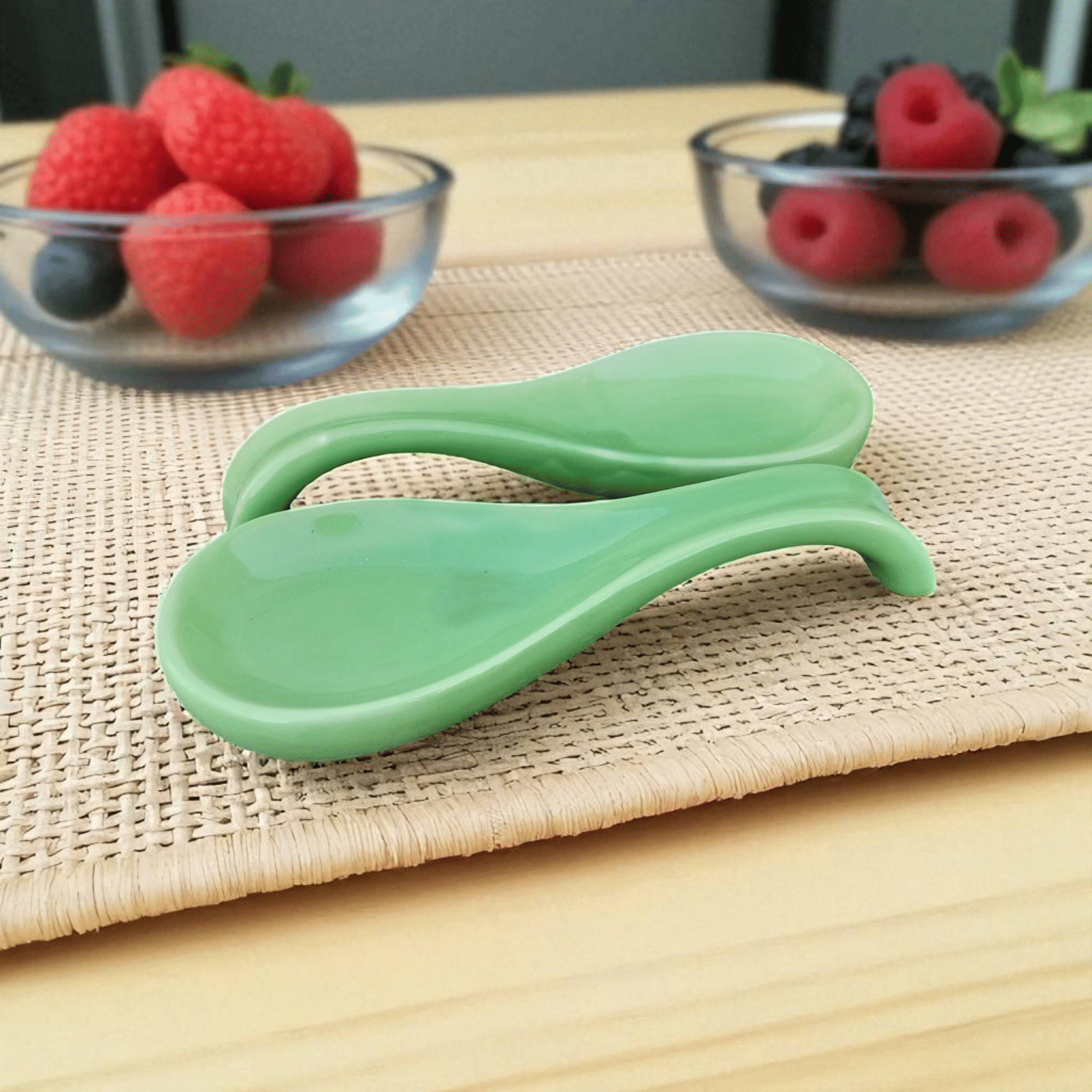 Malaikah Solid Spn Rst Ceramic Plain Cutlery Holder Light Green ( Pack of 2 ) Malaikah Solid Spn Rst Ceramic Plain Cutlery Holder Light Green ( Pack of 2 )