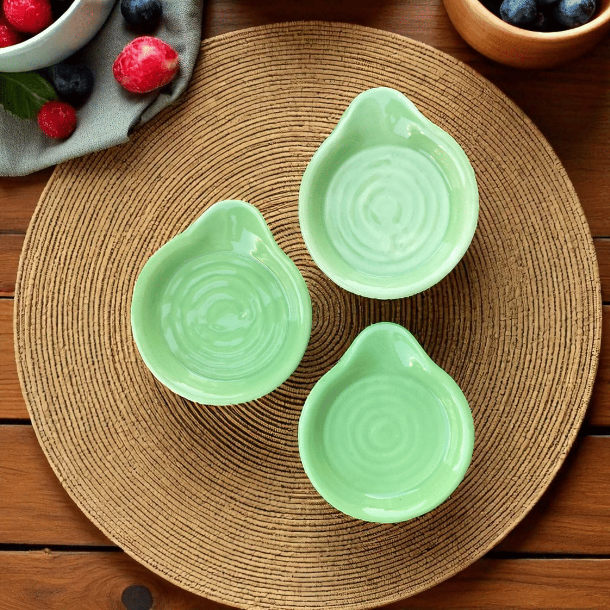 Malaikah Solid Spn Rst Ceramic Plain Cutlery Holder Light Green ( Pack of 3 ) Malaikah Solid Spn Rst Ceramic Plain Cutlery Holder Light Green ( Pack of 3 )