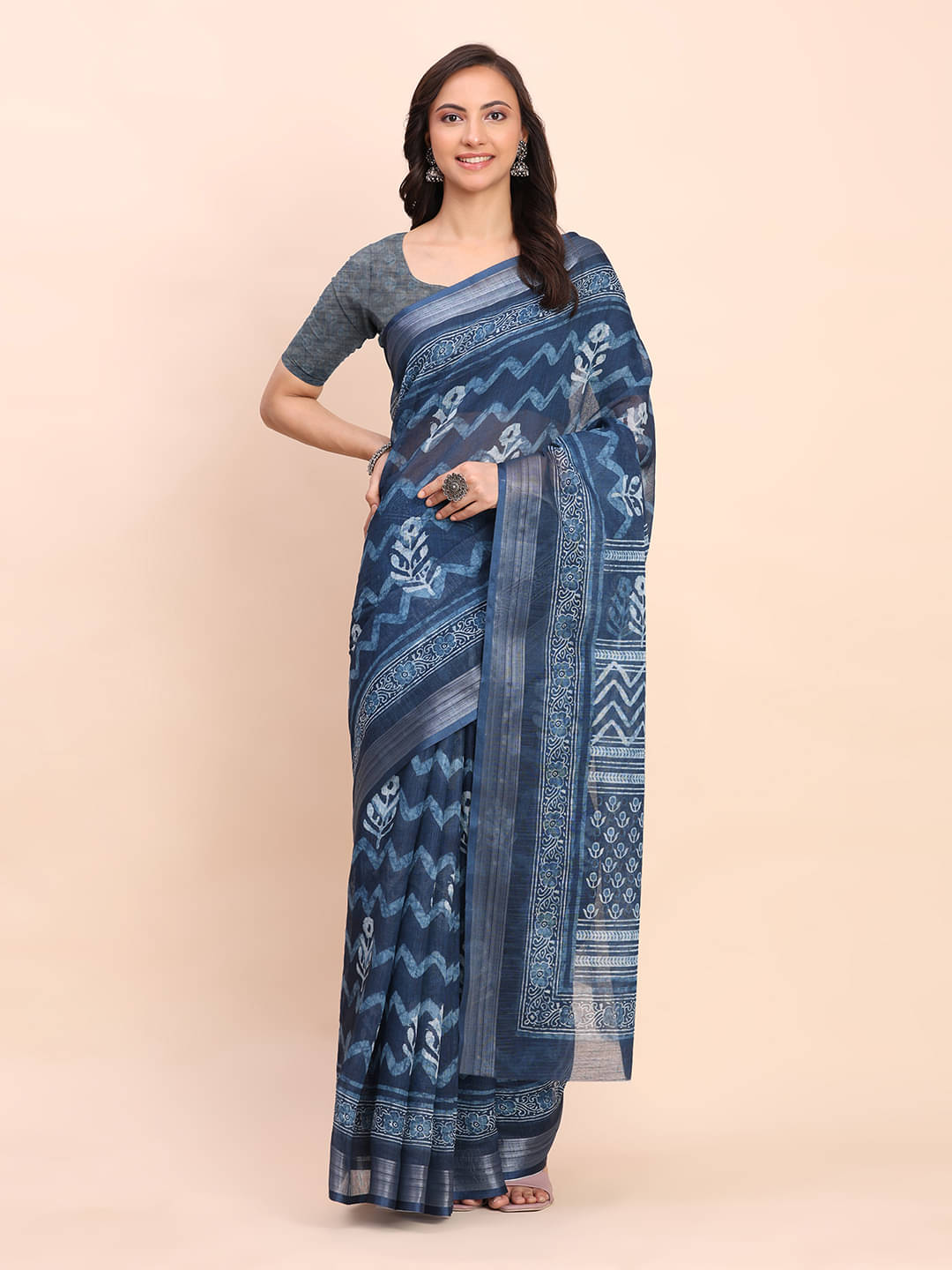     			PANZORA Linen Solid Regular Saree Without Blouse Piece ( Blue )