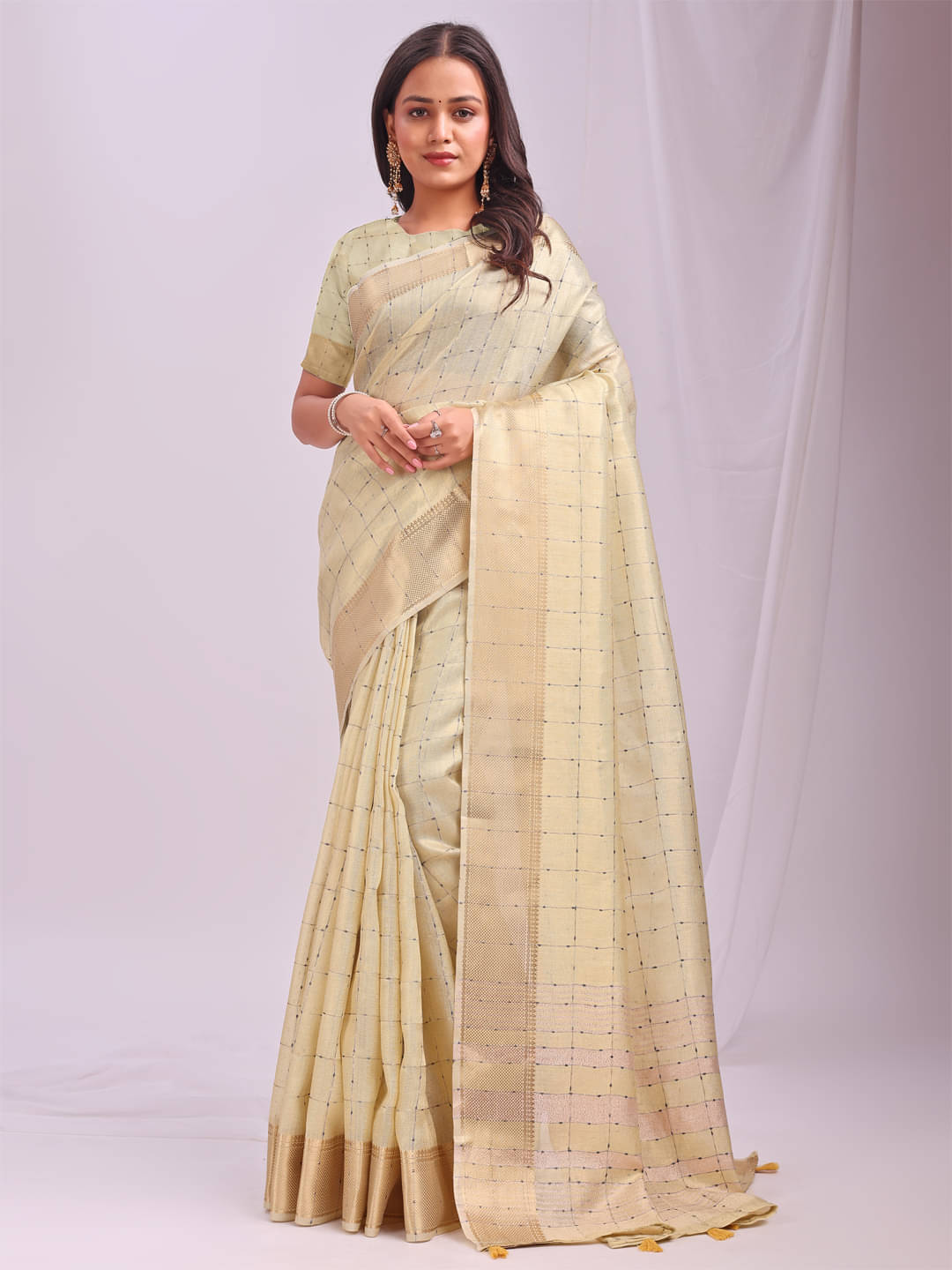     			PANZORA Organza Solid Regular Saree Without Blouse Piece ( Cream )
