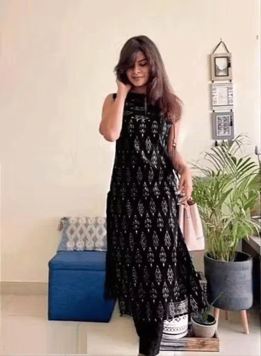     			PITAMBARA CREATION Women Rayon Printed Straight Kurti ( Black )