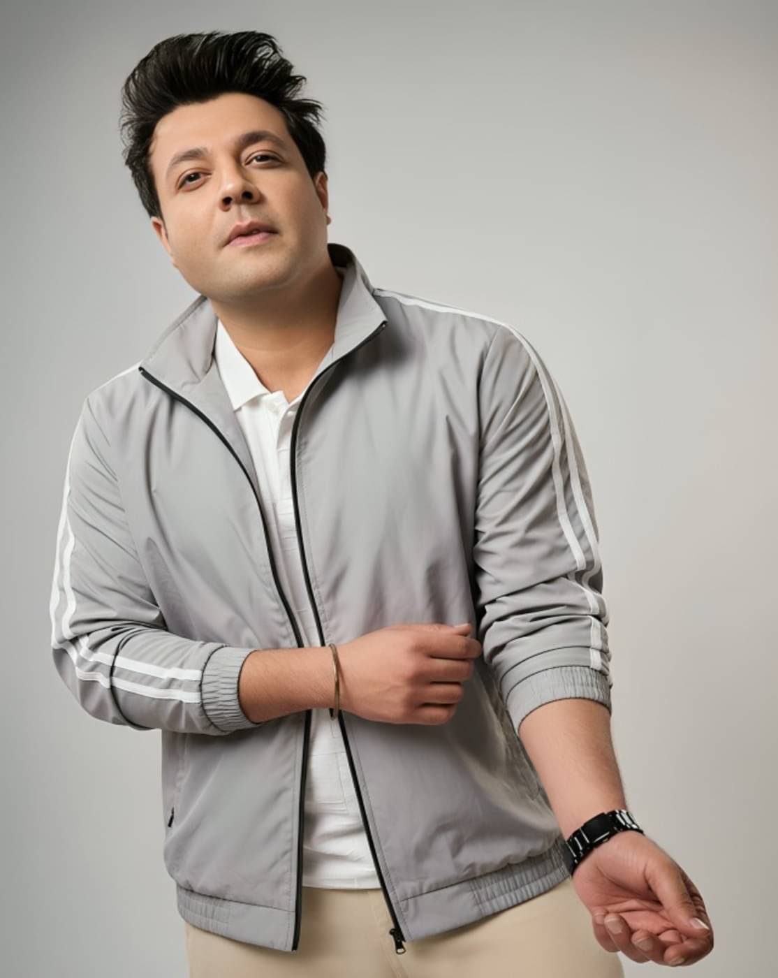     			PLUS PARADISE Polyester Men's Windcheater Jacket - Grey ( Pack of 1 )