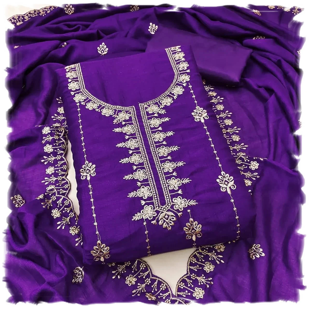     			Panbai sarees Women Velvet Unstitched Dress Material ( Purple )