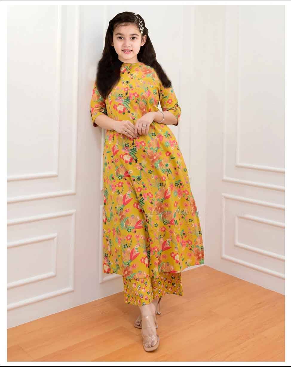     			SATVASHIV Girls Rayon Kurti with Pants ( Pack of 1 , Yellow )