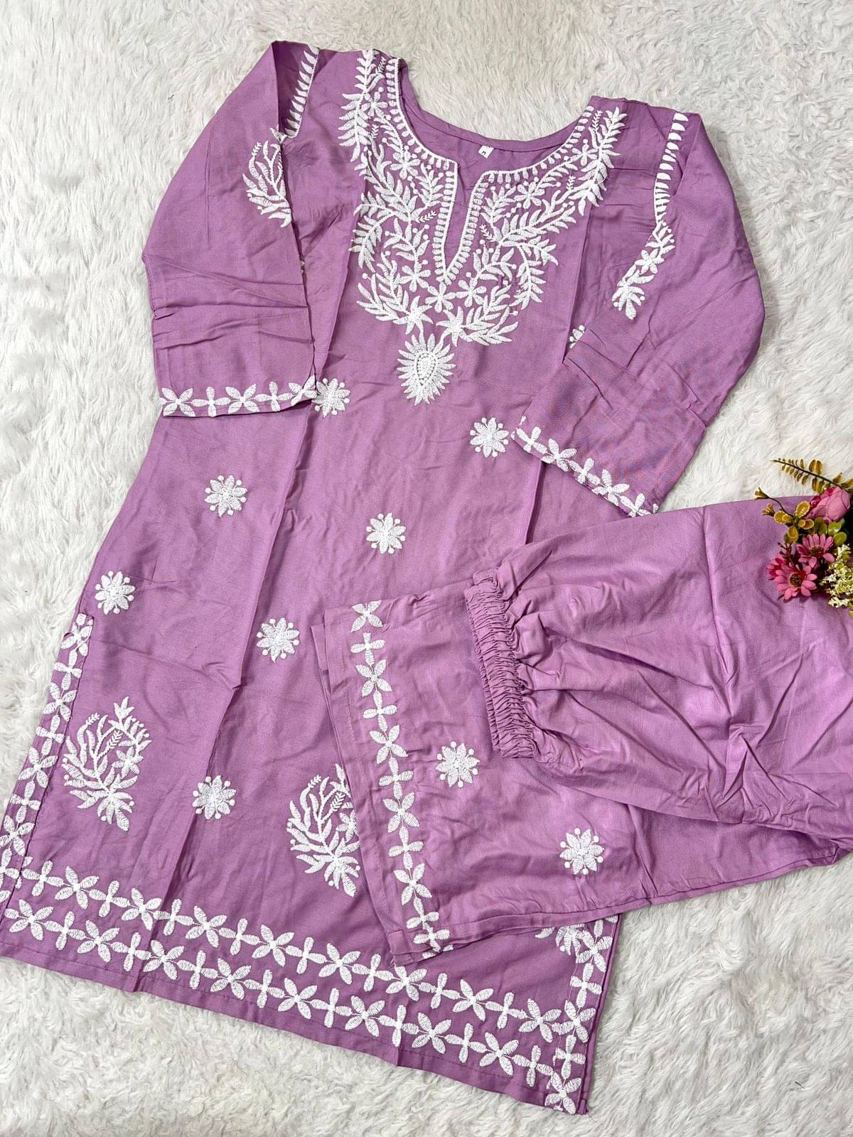     			THE PRIVATE LABLE Women Cotton Printed Straight Kurti With Pants ( Pink )