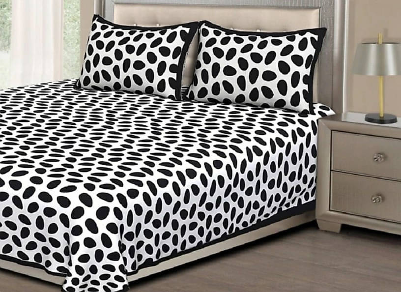 WAR TRADE Cotton 1 Double Bedsheet with 2 Pillow Covers ( Multicolor )     			WAR TRADE Cotton 1 Double Bedsheet with 2 Pillow Covers ( Multicolor )