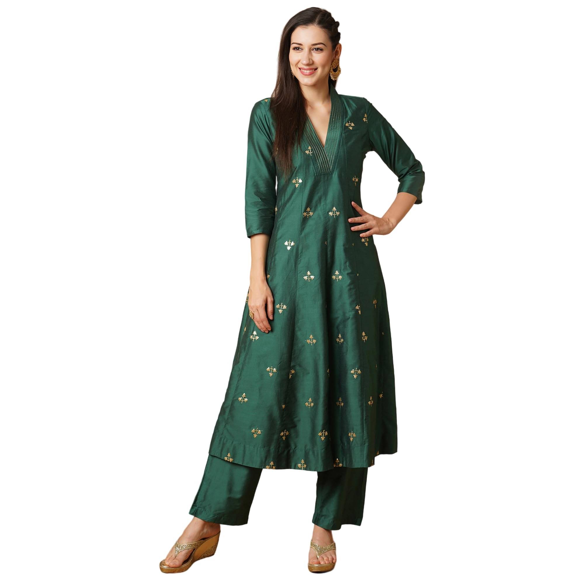 Globus Women Viscose Printed Anarkali Kurti With Pants ( Green )     			Globus Women Viscose Printed Anarkali Kurti With Pants ( Green )