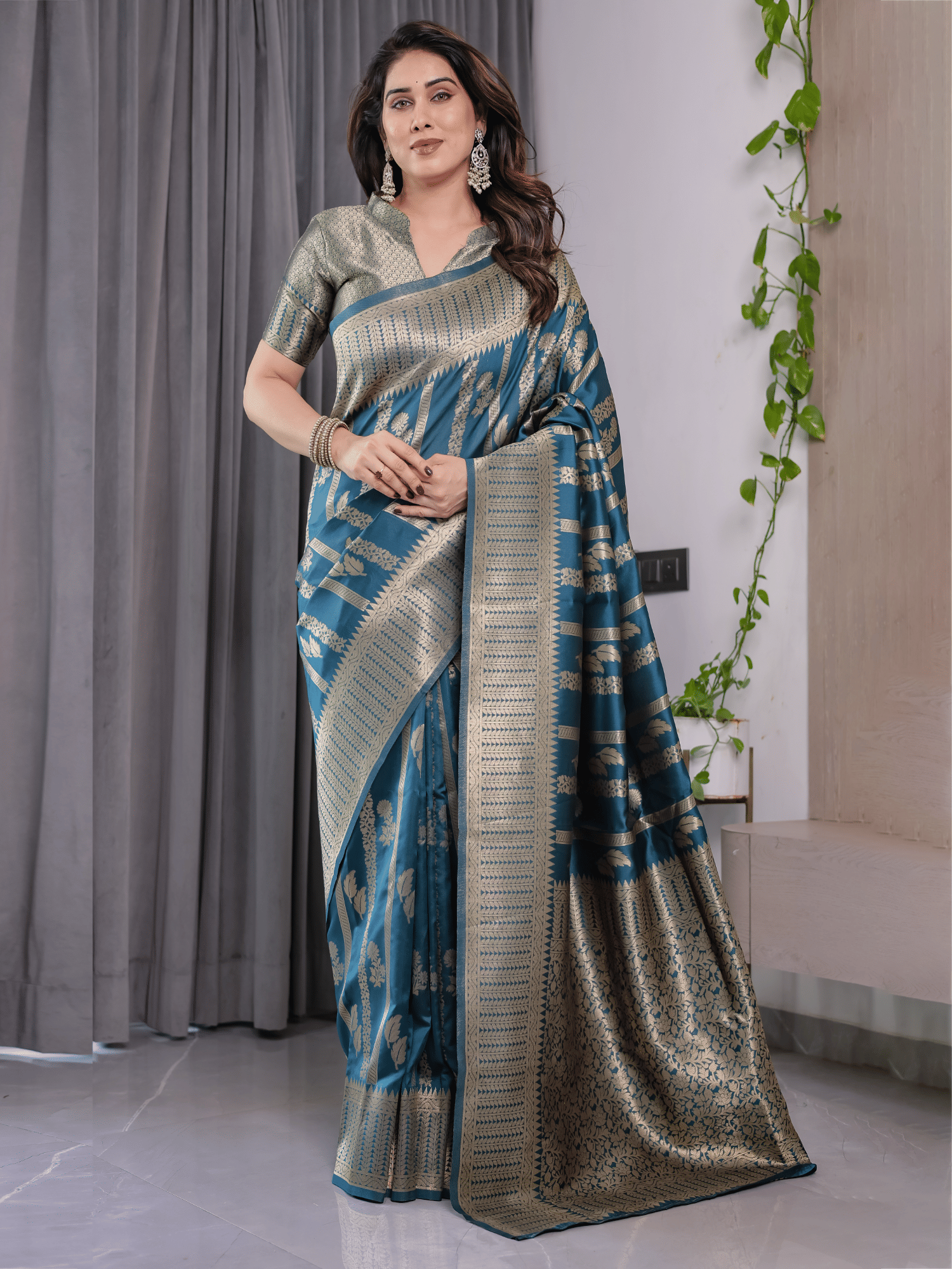     			INDIAN SILKS Art Silk Printed Regular Saree With Unstitched Blouse Piece ( Blue )