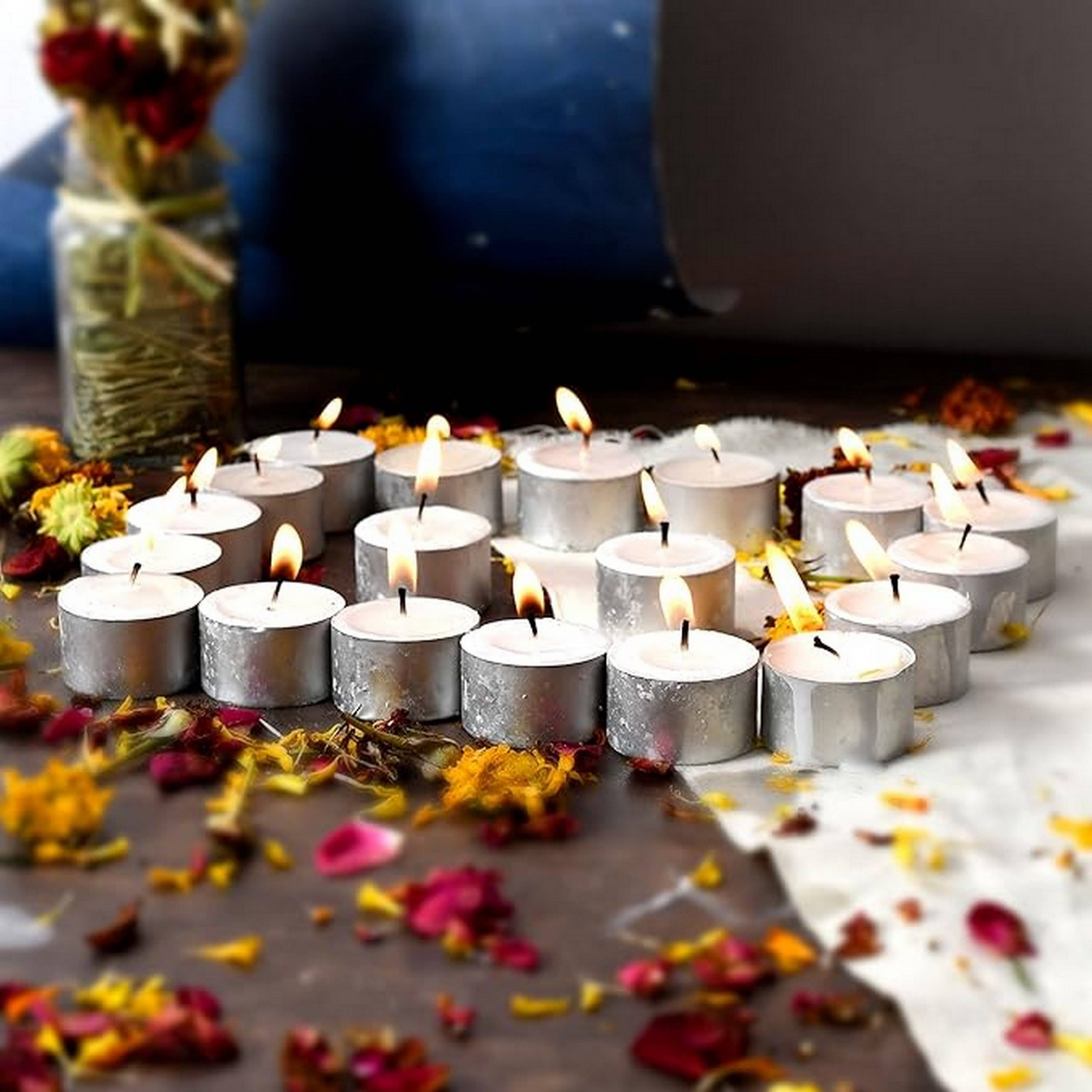     			Infispace White Wax Tart 2.5 cm ( Pack of 50 )