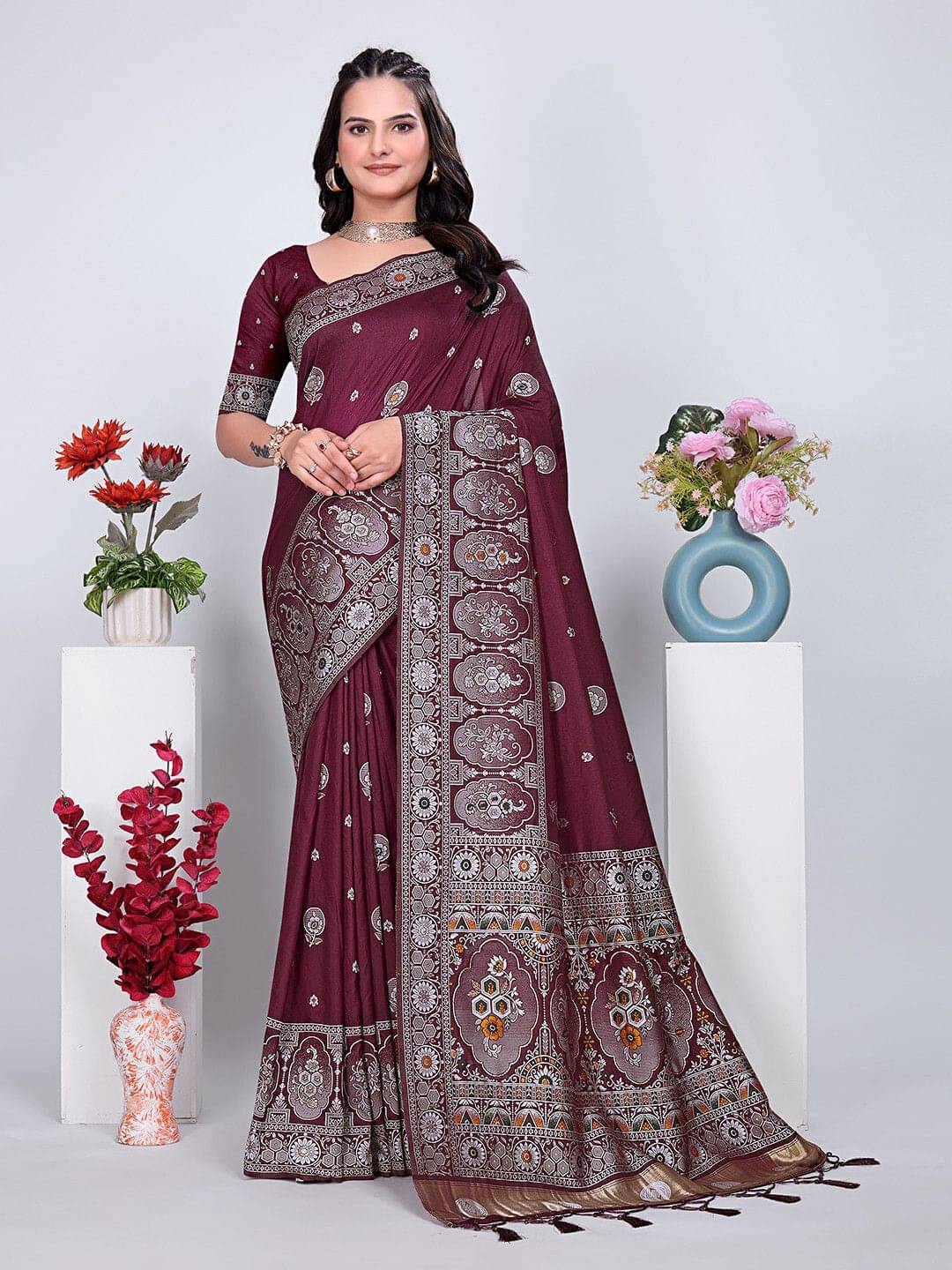     			Krisha Enterprise Cotton Blend Woven Regular Saree With Unstitched Blouse Piece ( Maroon )