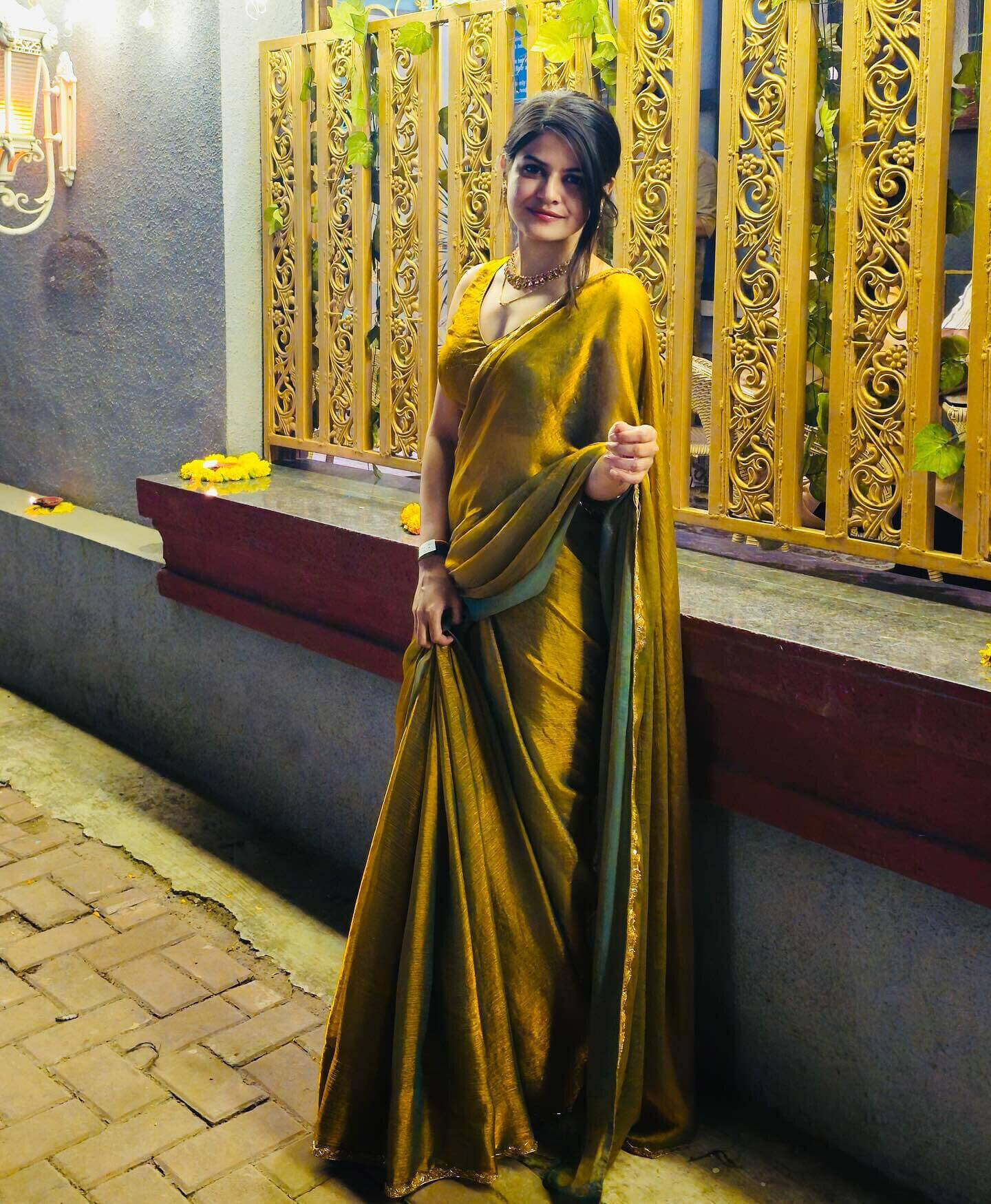 Krisha Enterprise Silk Embellished Regular Saree With Unstitched Blouse Piece ( Gold ) Krisha Enterprise Silk Embellished Regular Saree With Unstitched Blouse Piece ( Gold )
