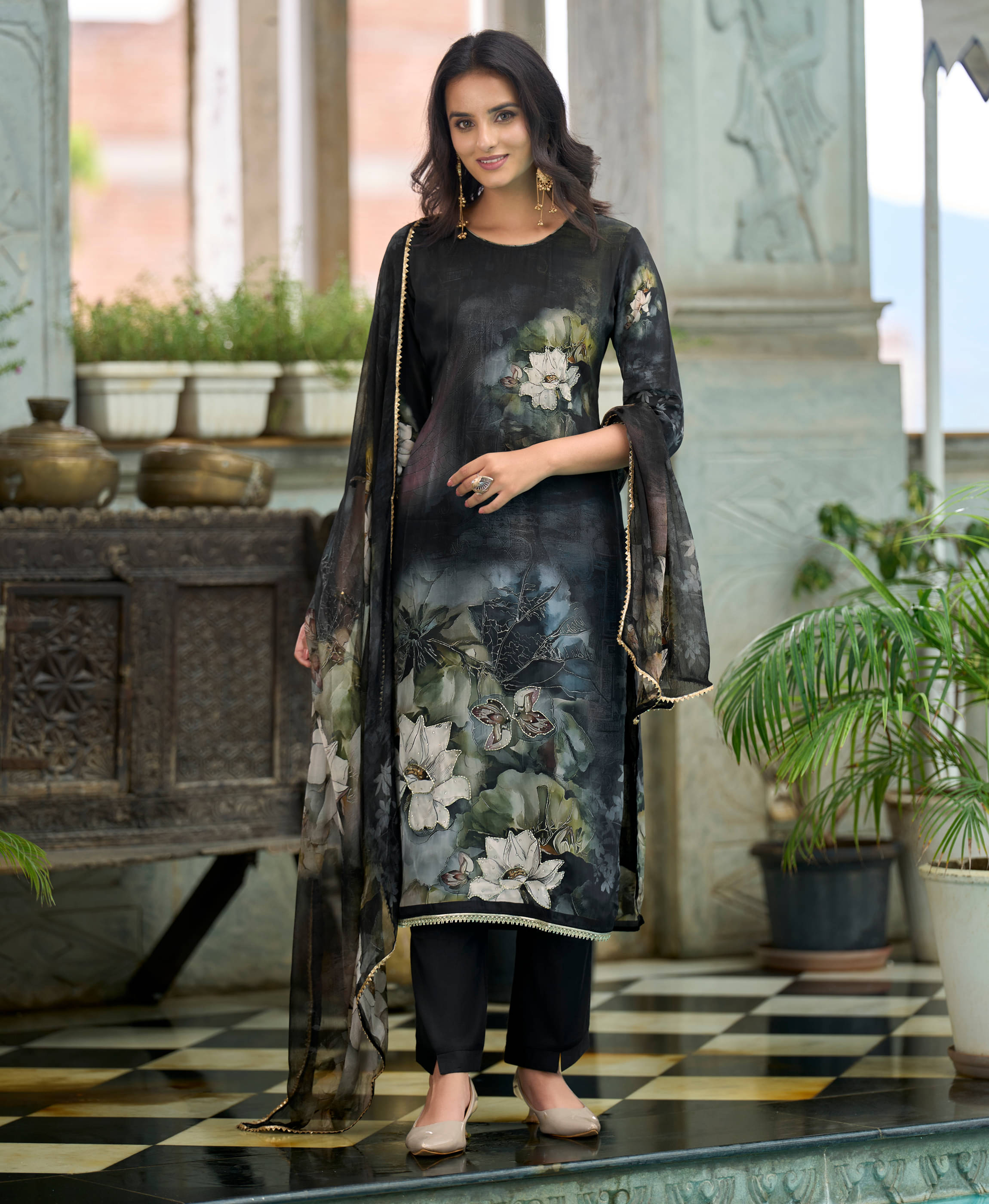     			MOJILAA Women Crepe Printed Straight Kurti With Pants ( Black )