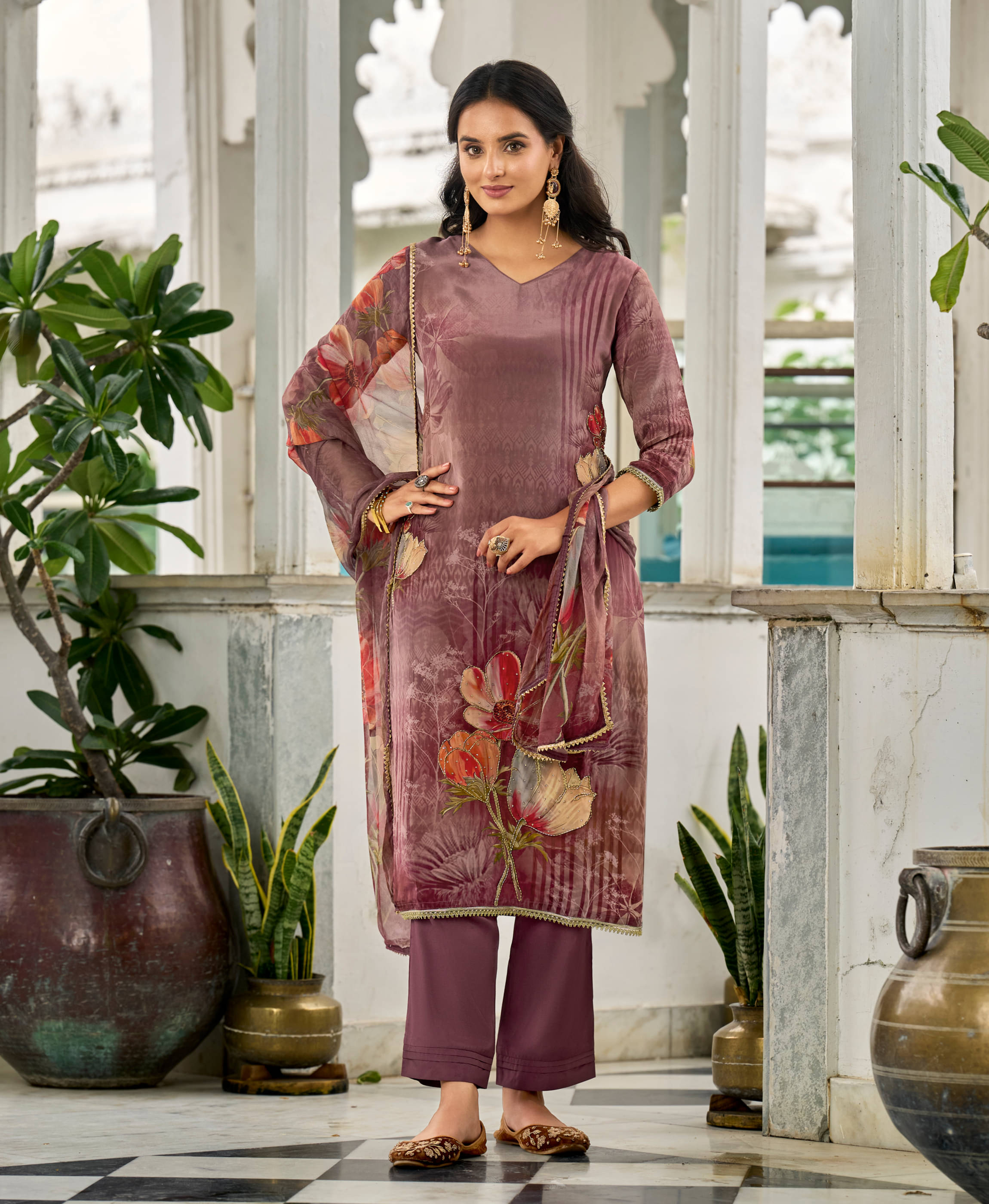 MOJILAA Women Crepe Printed Straight Kurti With Pants ( Purple ) MOJILAA Women Crepe Printed Straight Kurti With Pants ( Purple )