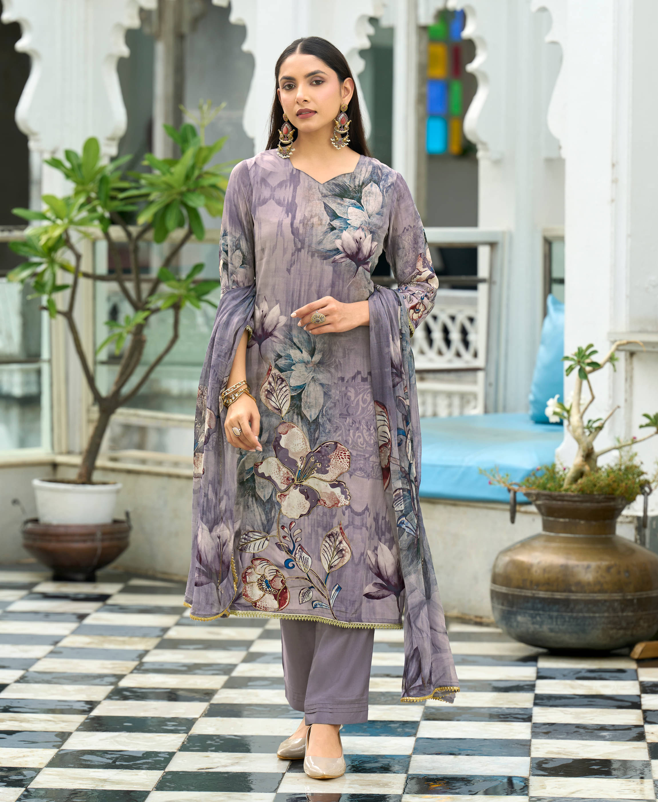 MOJILAA Women Crepe Printed Straight Kurti With Pants ( Lavender ) MOJILAA Women Crepe Printed Straight Kurti With Pants ( Lavender )
