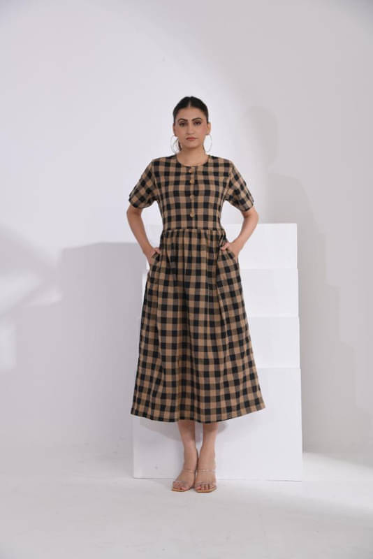     			SIDDHO HUM Women Cotton Checks Fit & Flare Dress ( Black )