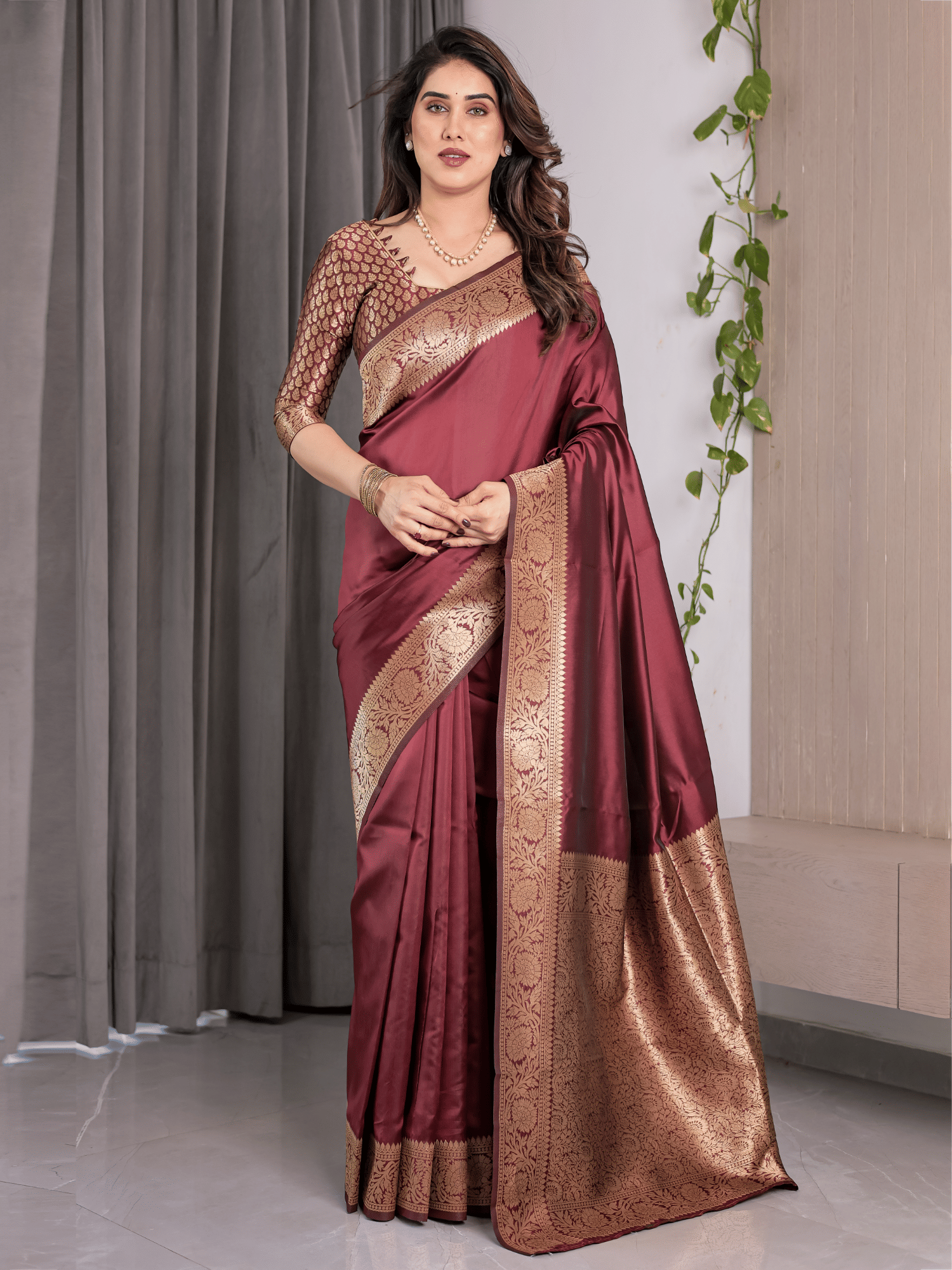 THE PRIVATE LABLE Art Silk Printed Regular Saree With Unstitched Blouse Piece ( Maroon ) THE PRIVATE LABLE Art Silk Printed Regular Saree With Unstitched Blouse Piece ( Maroon )