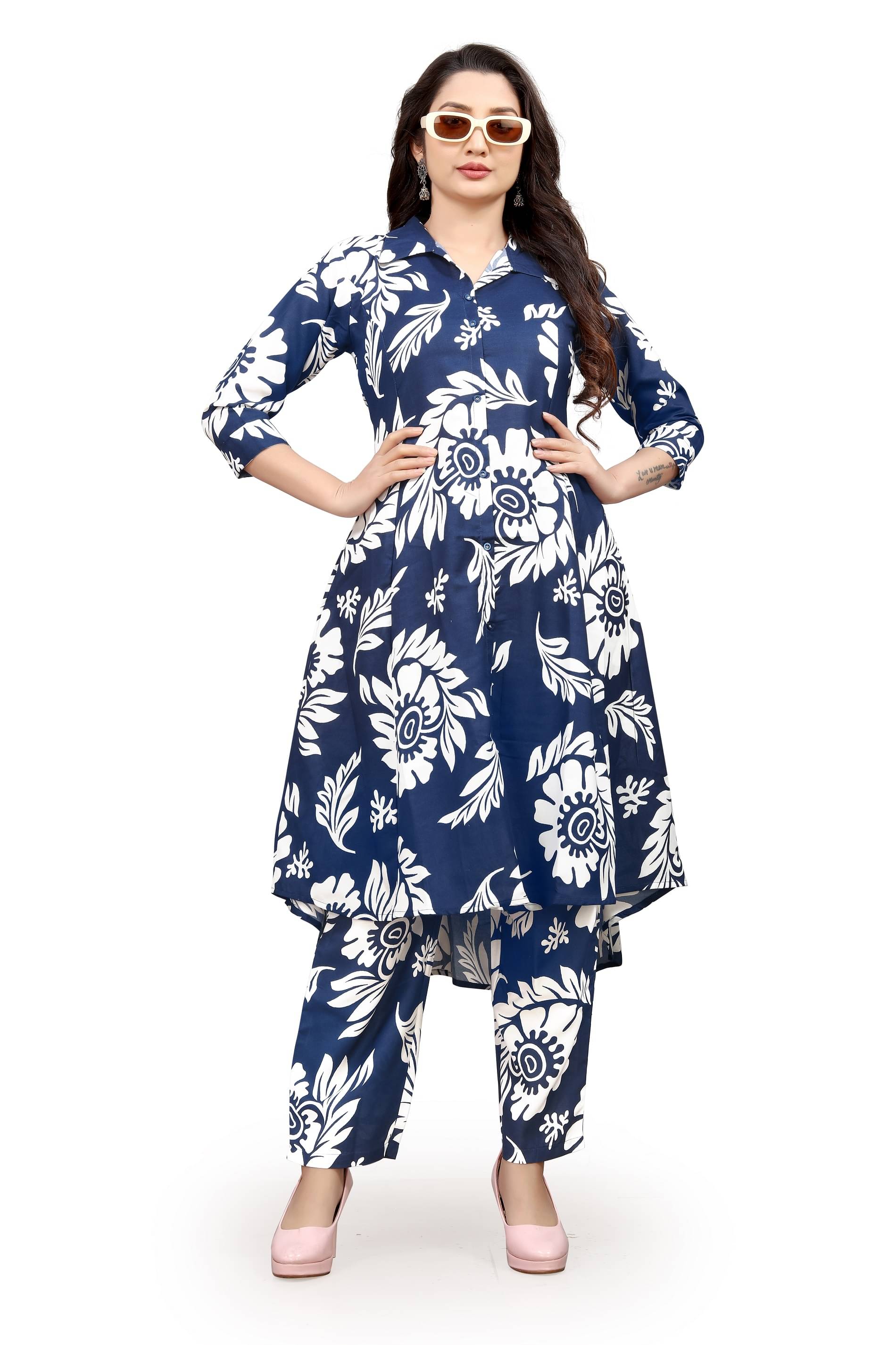     			VASTRA SOUNDARYA Women Cotton Blend Printed A-line Kurti With Pants ( Indigo )