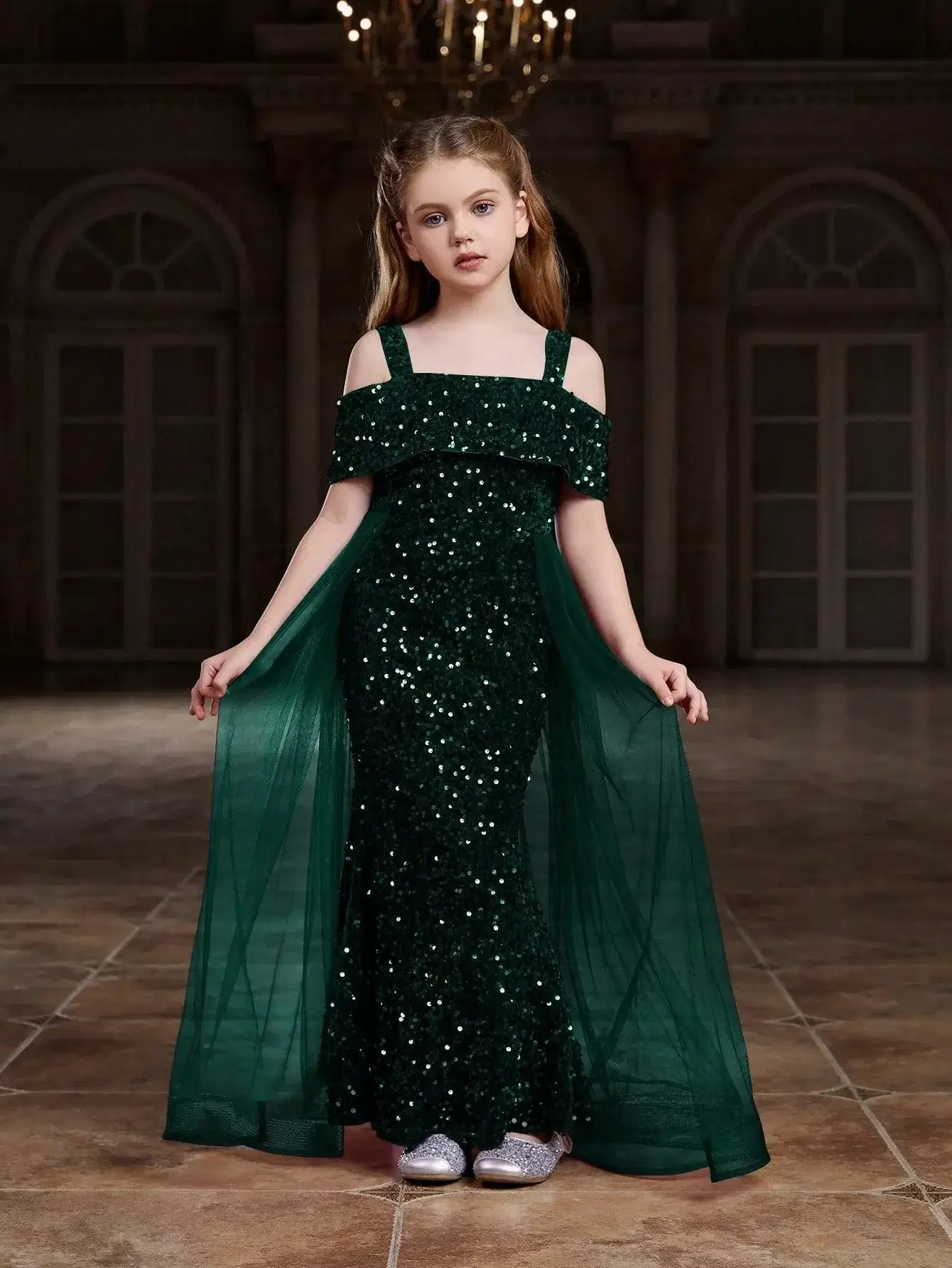     			Charvi Viscose Gown For Girls ( Pack of 1 , Green )