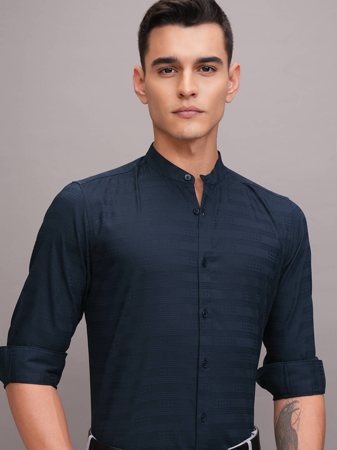 Highlander 100% Cotton Regular Fit Striped Full Sleeves Men's Casual Shirt - Navy Blue ( Pack of 1 ) Highlander 100% Cotton Regular Fit Striped Full Sleeves Men's Casual Shirt - Navy Blue ( Pack of 1 )