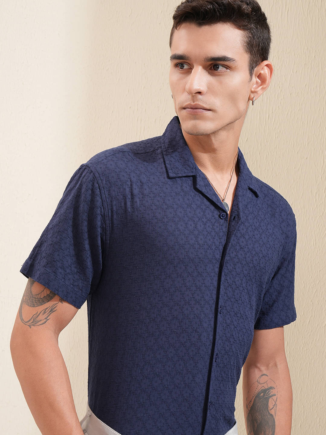     			Highlander 100% Cotton Relaxed Fit Self Design Half Sleeves Men's Casual Shirt - Navy Blue ( Pack of 1 )