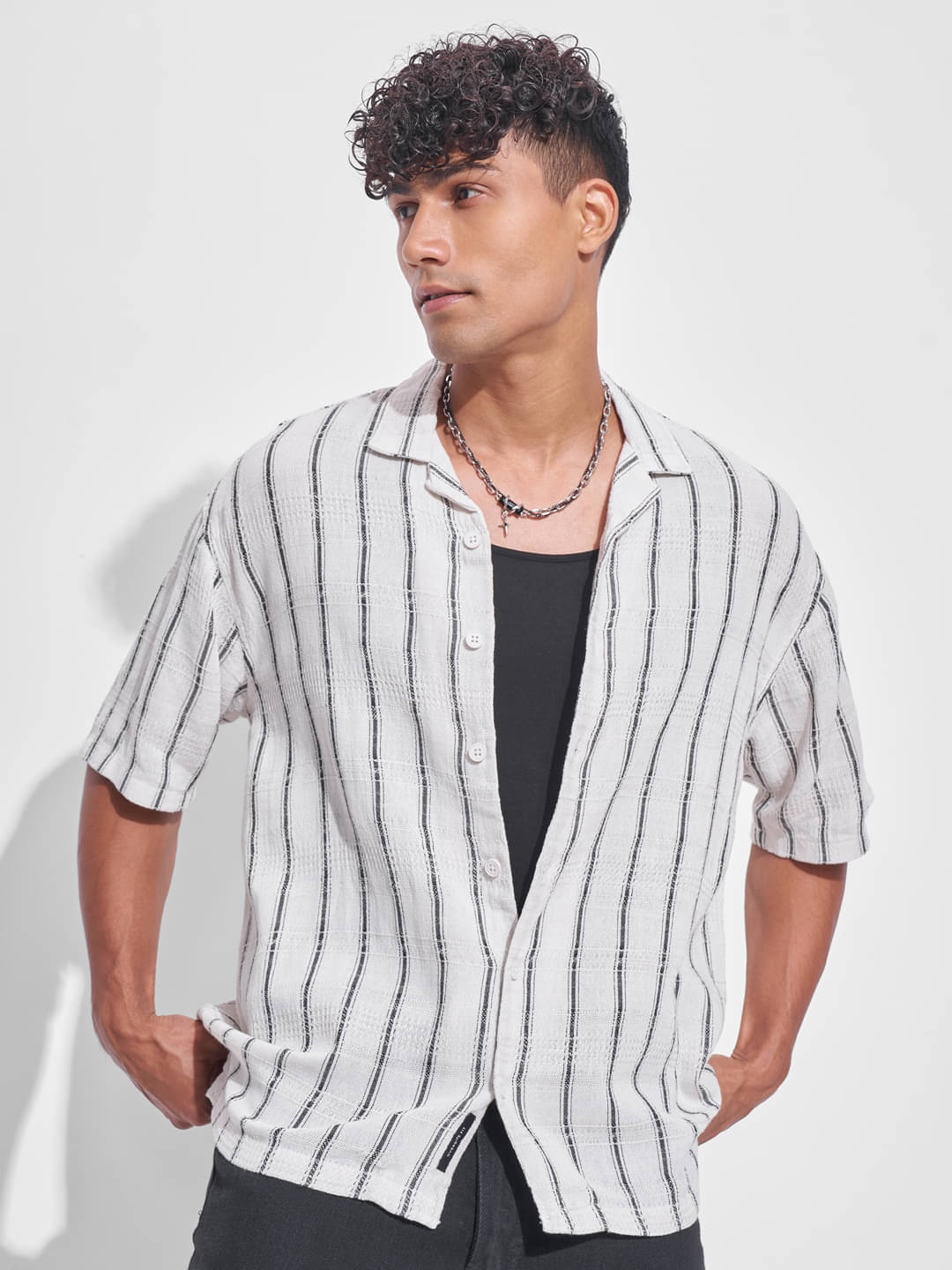     			Highlander Cotton Blend Oversized Fit Striped Half Sleeves Men's Casual Shirt - Off White ( Pack of 1 )