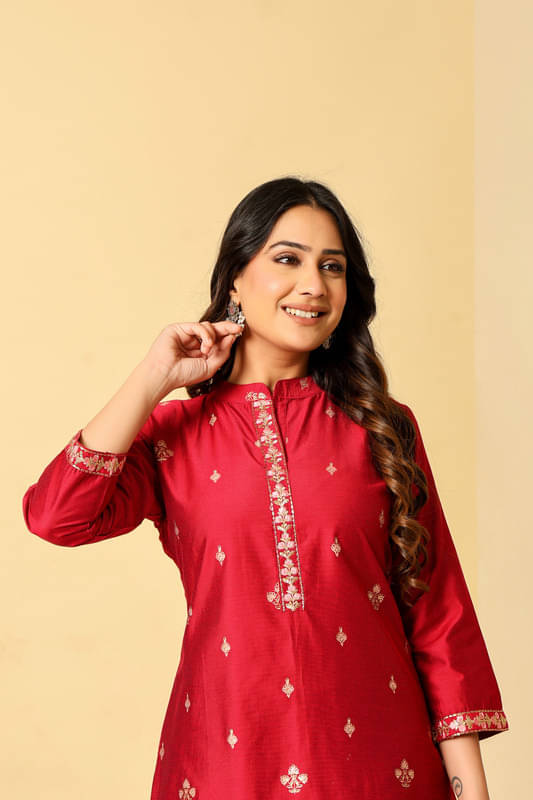     			SUAAC Women Silk Blend Embroidered Straight Kurti With Palazzo ( Red )