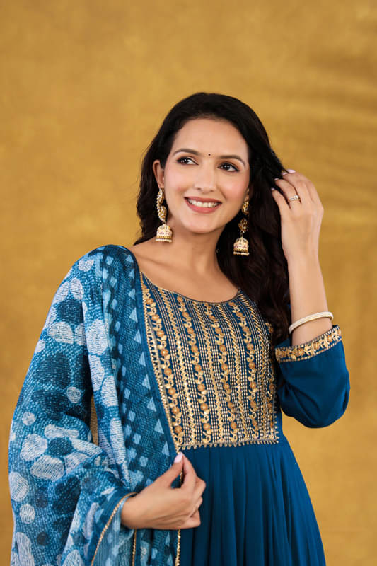 SUAAC Women Viscose Embroidered Nayra Kurti With Palazzo ( Teal ) SUAAC Women Viscose Embroidered Nayra Kurti With Palazzo ( Teal )