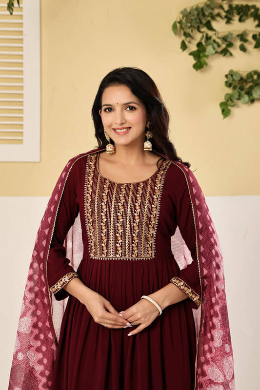     			SUAAC Women Viscose Embroidered Nayra Kurti With Palazzo ( Maroon )