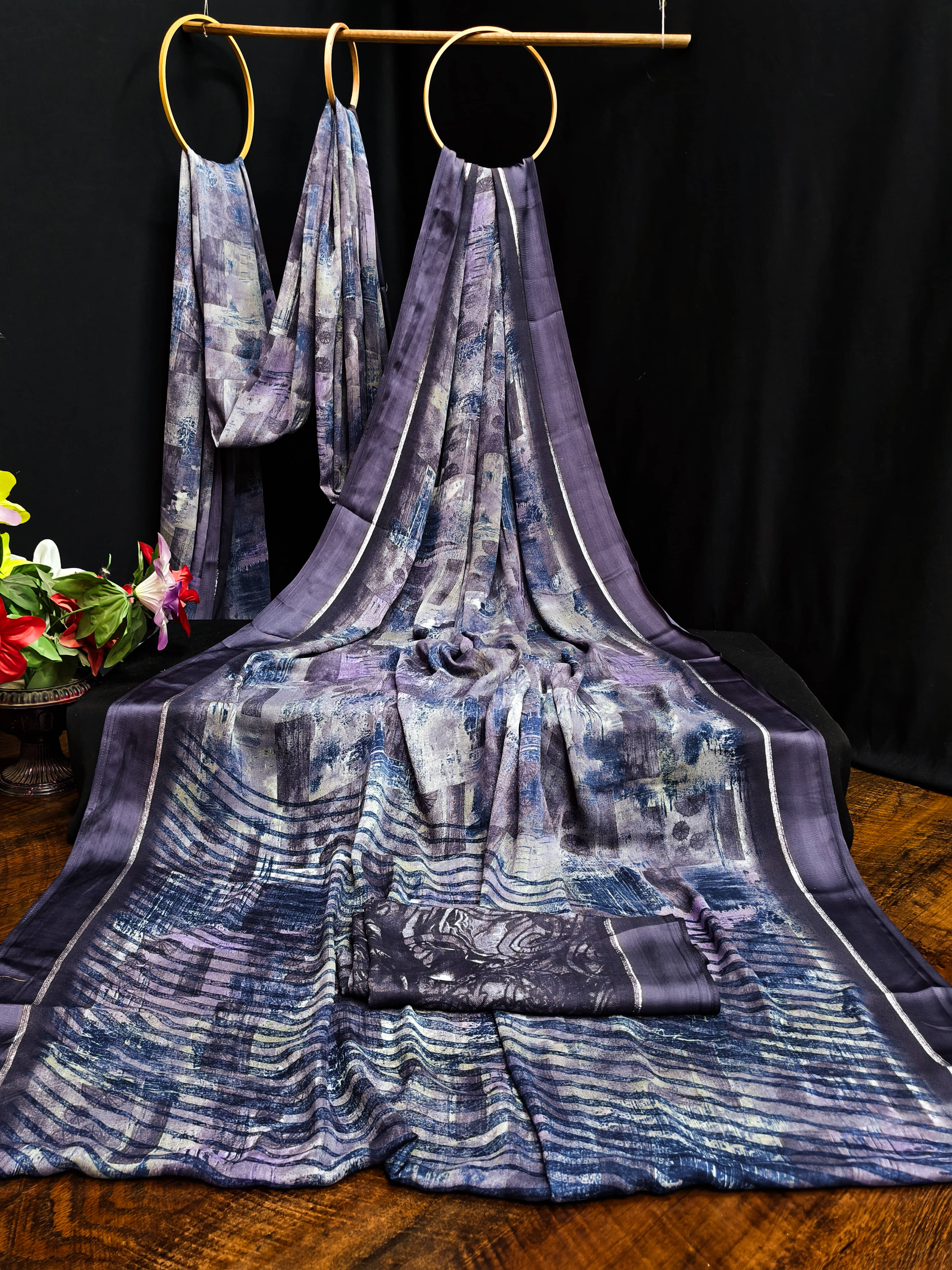     			VEDANT VASTRAM Georgette Printed Regular Saree With Unstitched Blouse Piece ( Purple )