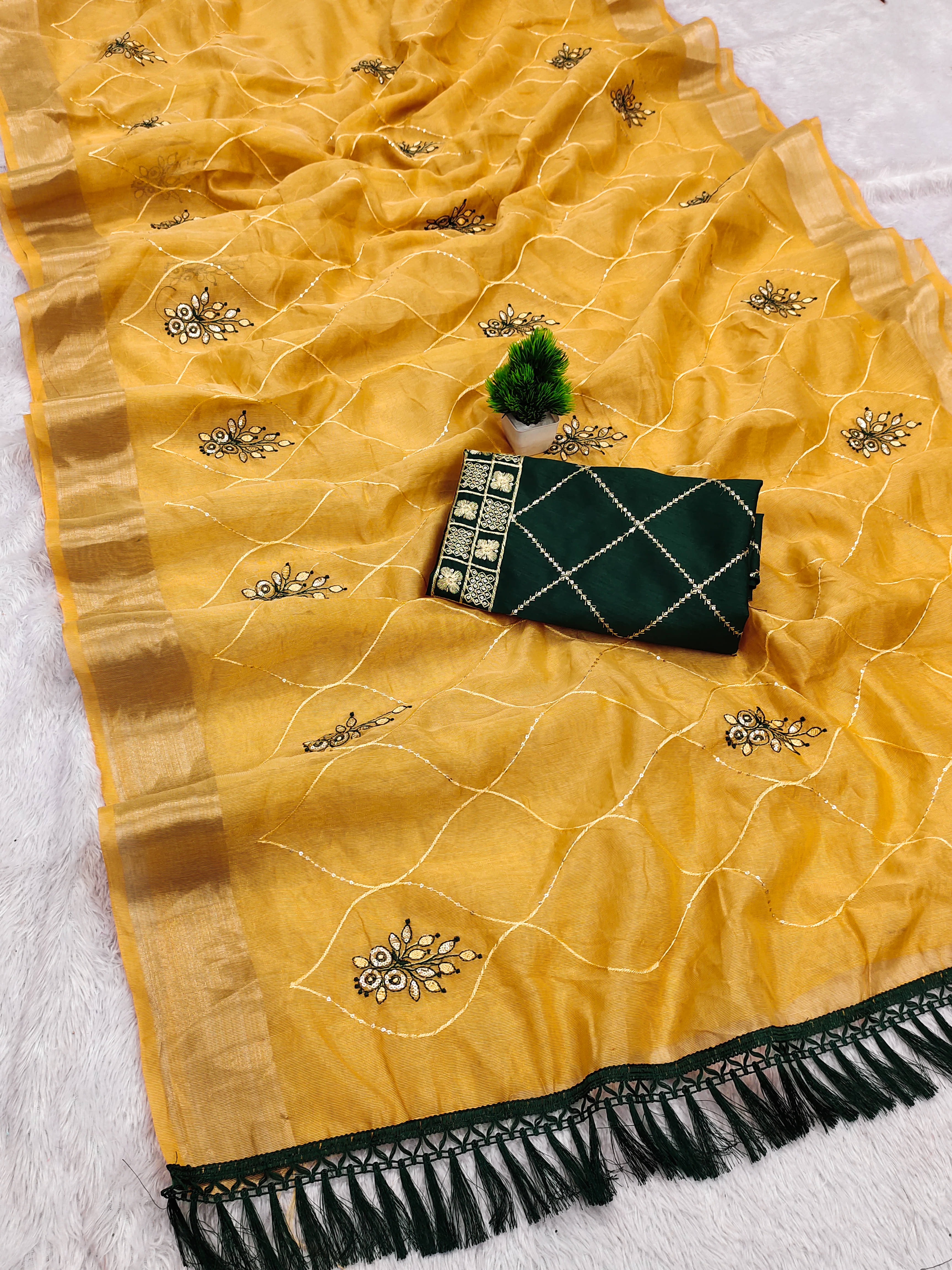 VEDANT VASTRAM Net Embroidered Regular Saree With Unstitched Blouse Piece ( Mustard ) VEDANT VASTRAM Net Embroidered Regular Saree With Unstitched Blouse Piece ( Mustard )